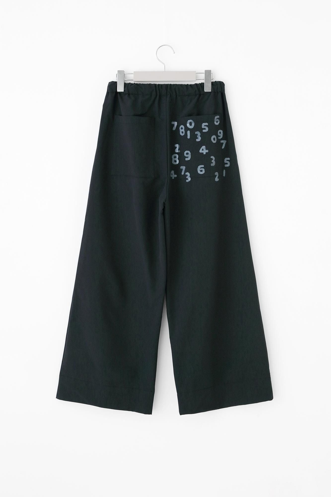 弹力桃皮绒阔腿裤/tomekon