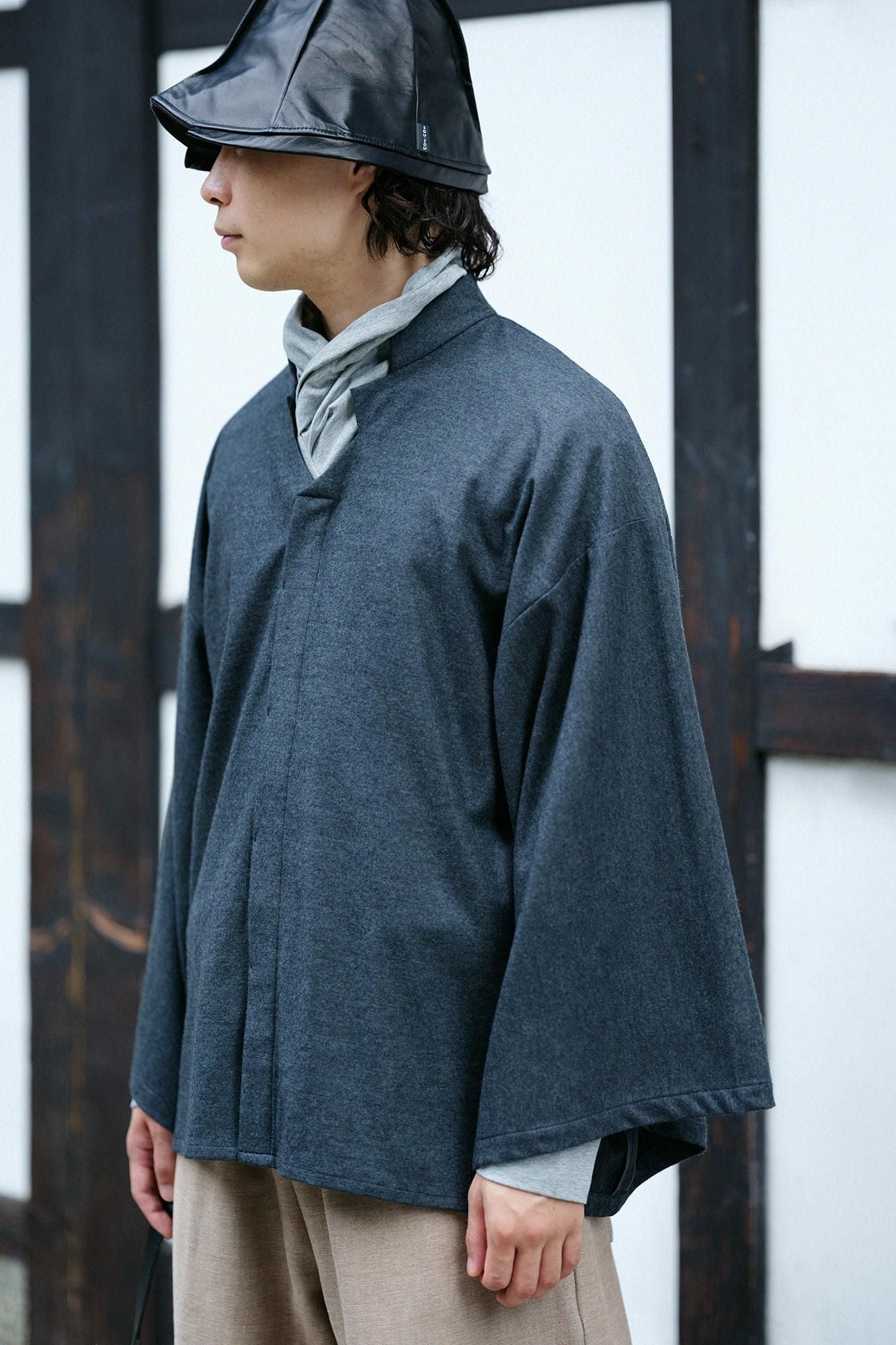 밸런스 써큘러(R) 울 노부히데 소이 탑/탈탄 컬러