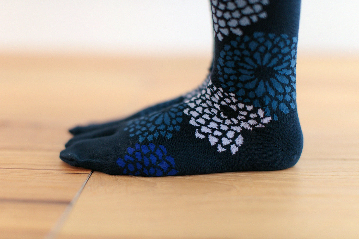Tabi Socks(Under Knee)/Chrysanthemum Navy Blue【Women】