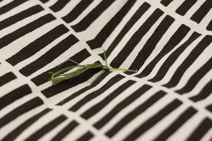 SOU・SOUKyoto Cushion(No.8 Canvas)/Wooden Clappers Brown【※Delivery in 3 weeks】