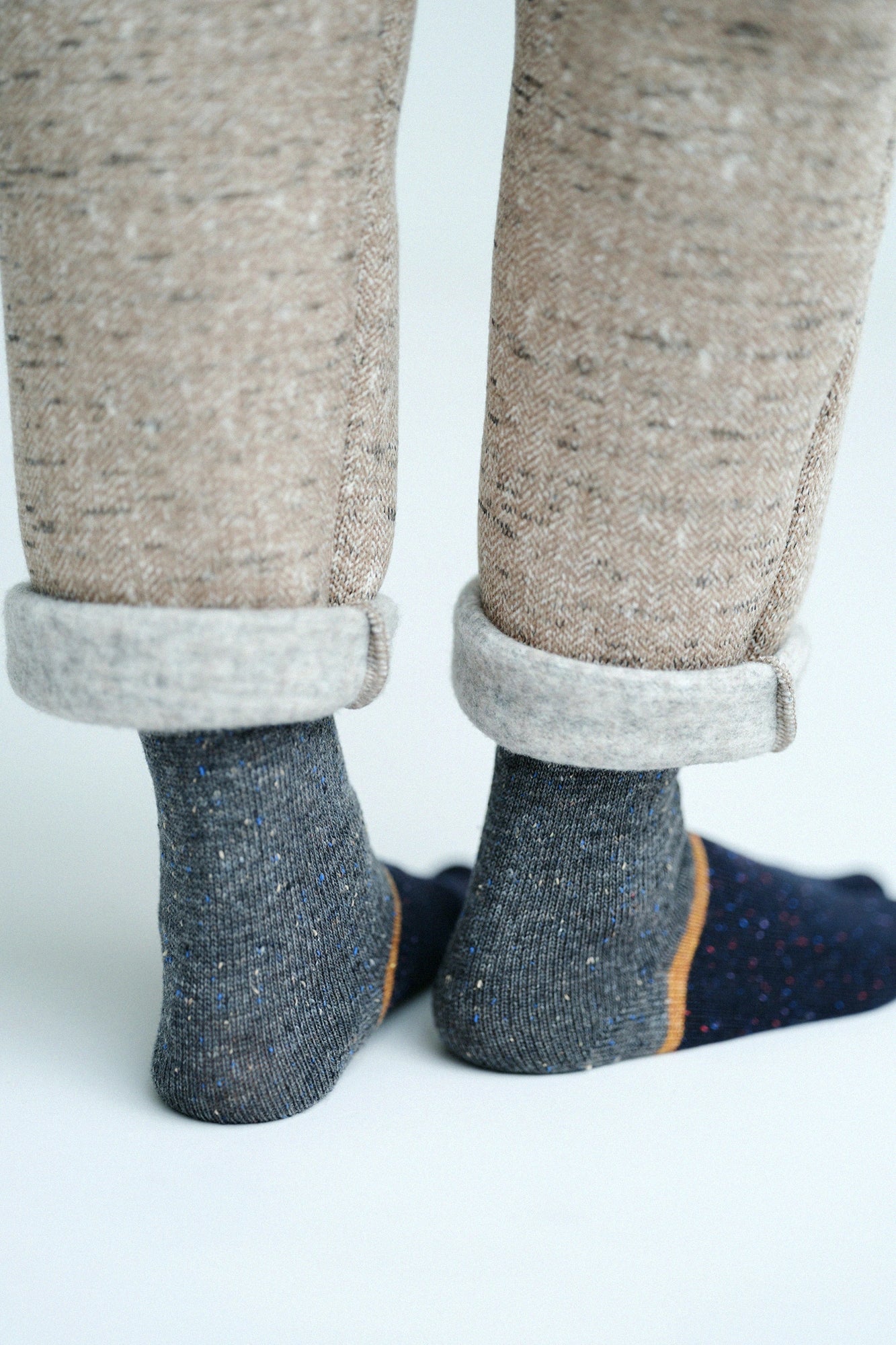 羊毛雙色分趾襪(普通長度)/灰炭色2 【男・女性用】