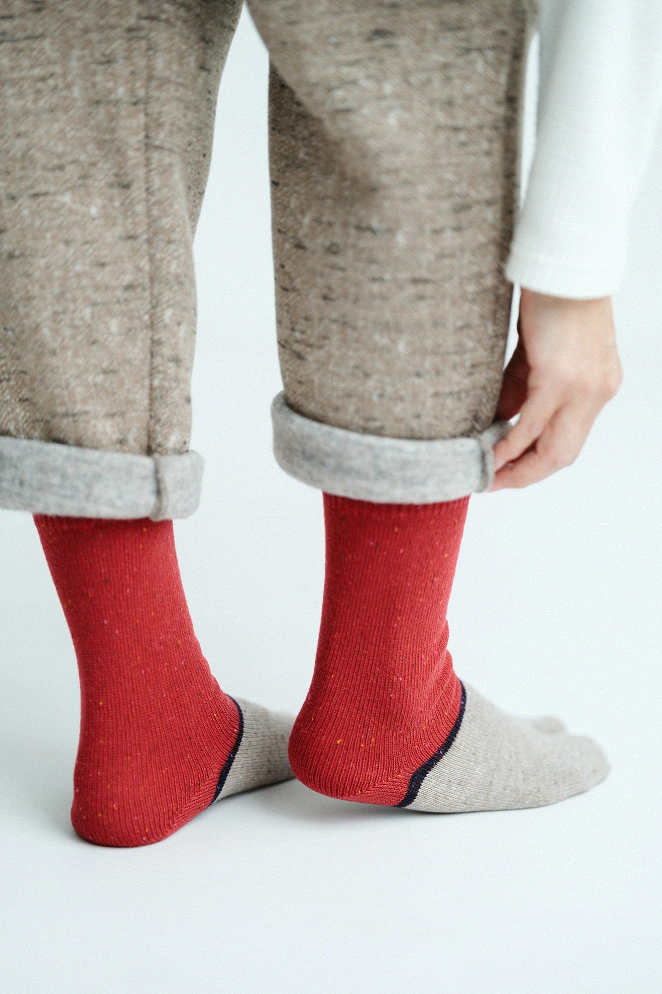 羊毛雙色分趾襪(普通長度)/胭脂紅2 【男・女性用】