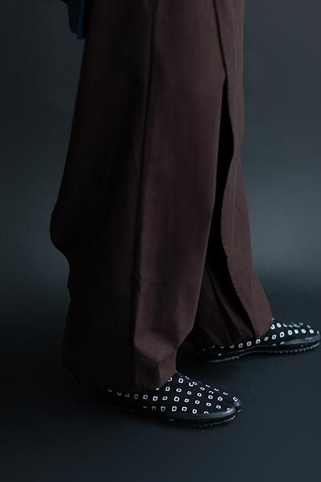 分趾足袋鞋/枡 黑色×白色