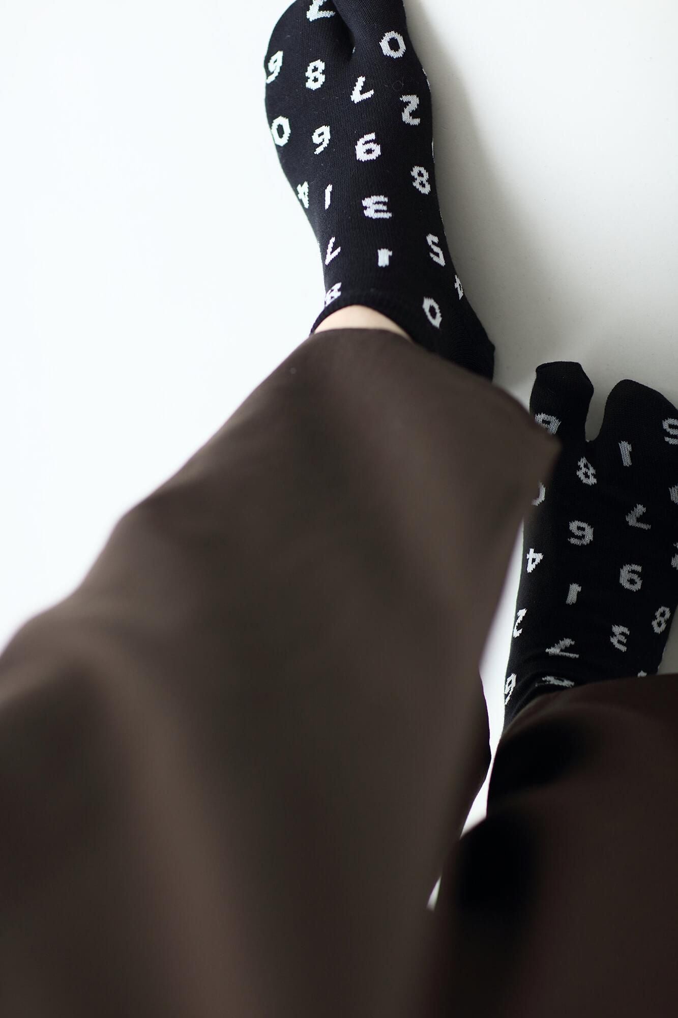 타비양말(발목 길이)/SO-SU-U 검은색×흰색 【남・여성용】