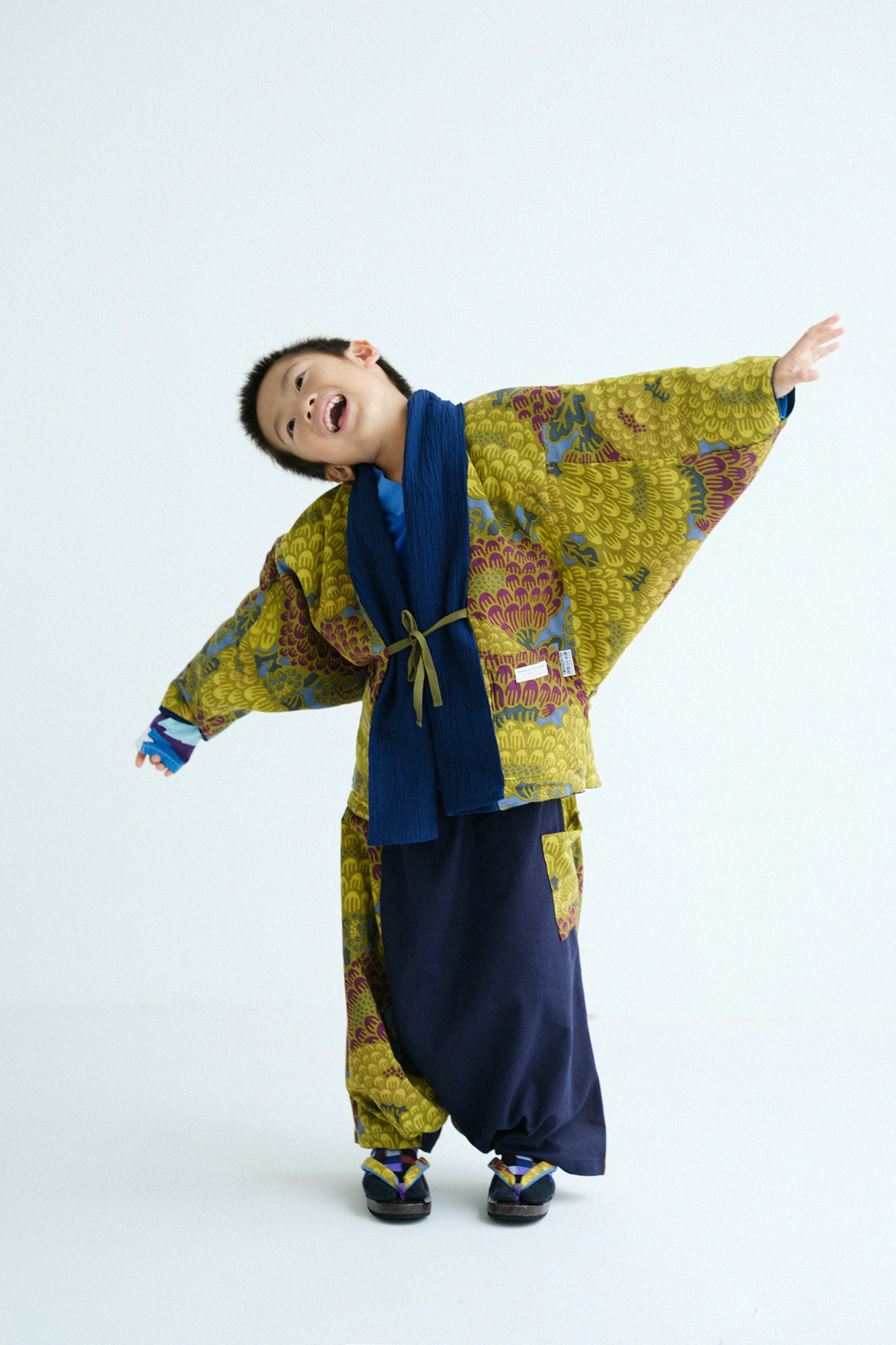 ● Effet pour enfants Mikamoyaki UKON / Kenran