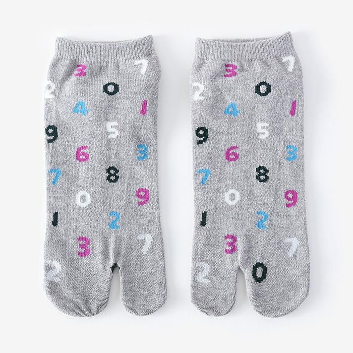 在Tabi Socks(脚踝长度)/So-Su-u Ginmoku(男女)