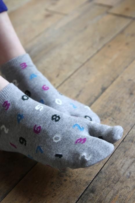 在Tabi Socks(脚踝长度)/So-Su-u Ginmoku(男女)