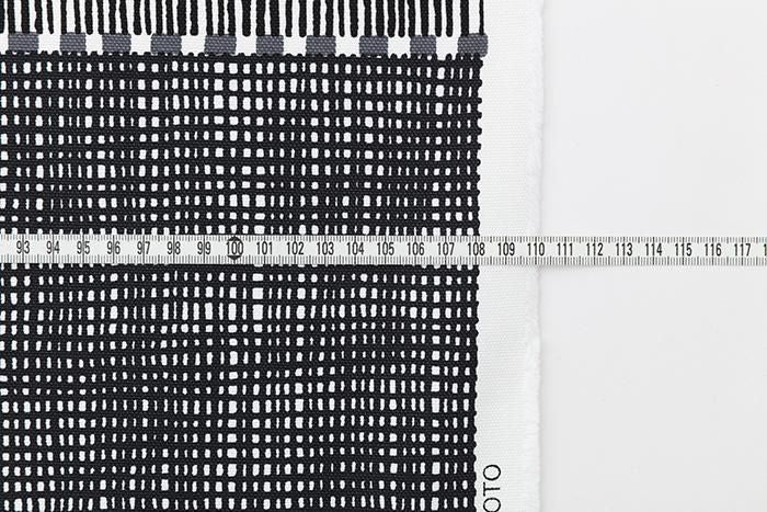 Textil nach Gewicht verkauft (Leinwand Nr. 8) / Magasane Sumiiro <50 cm>