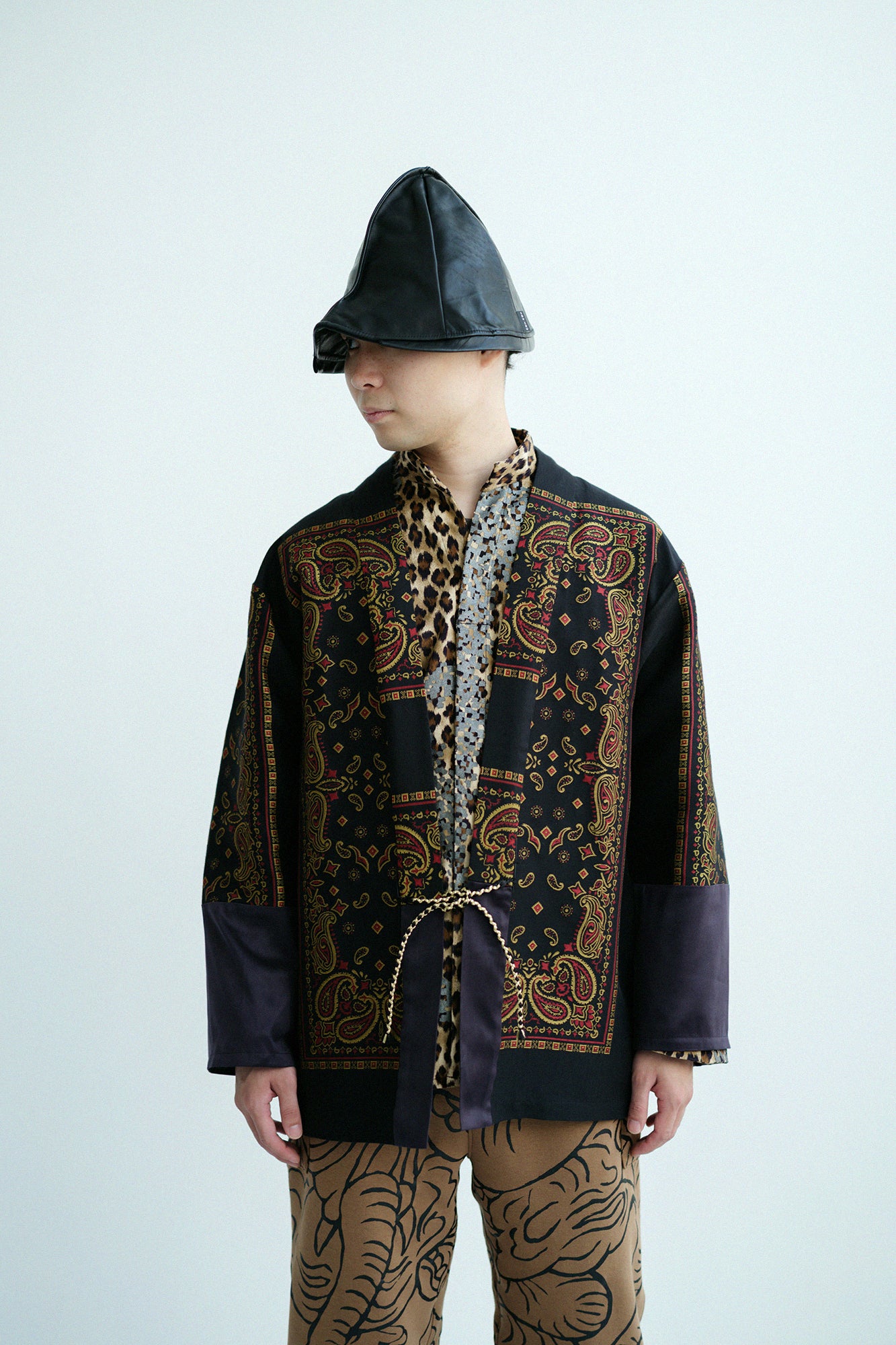 Kiryu Jacquard Bi-color Sleeve Tight Sleeve Hanten Jacket with Lining / Black×Gorgeous