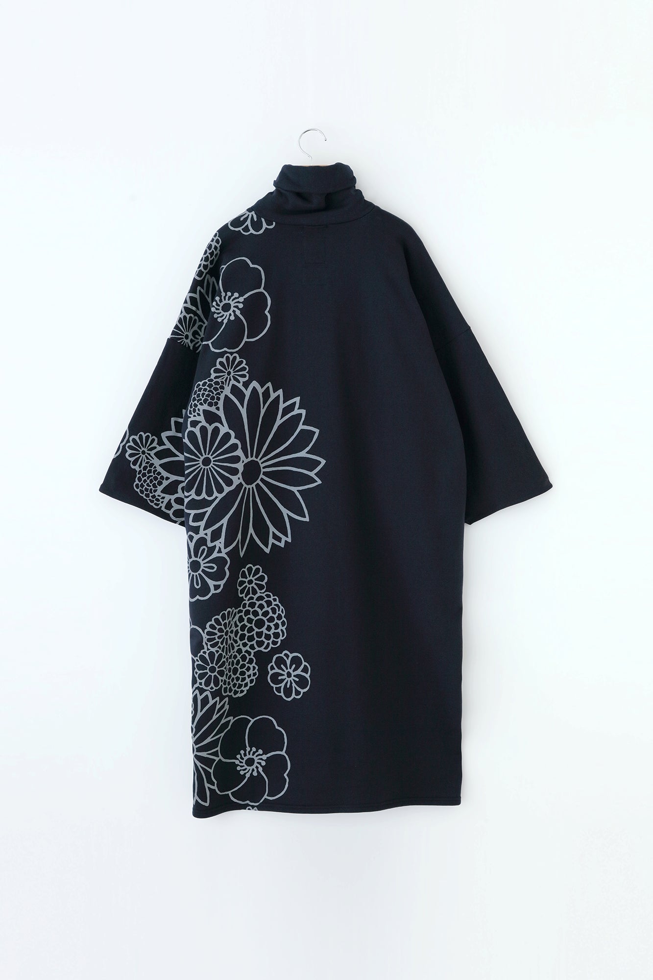 內抓毛 高領圓弧袖長方形洋裝/金襴緞子和留白 深藍色