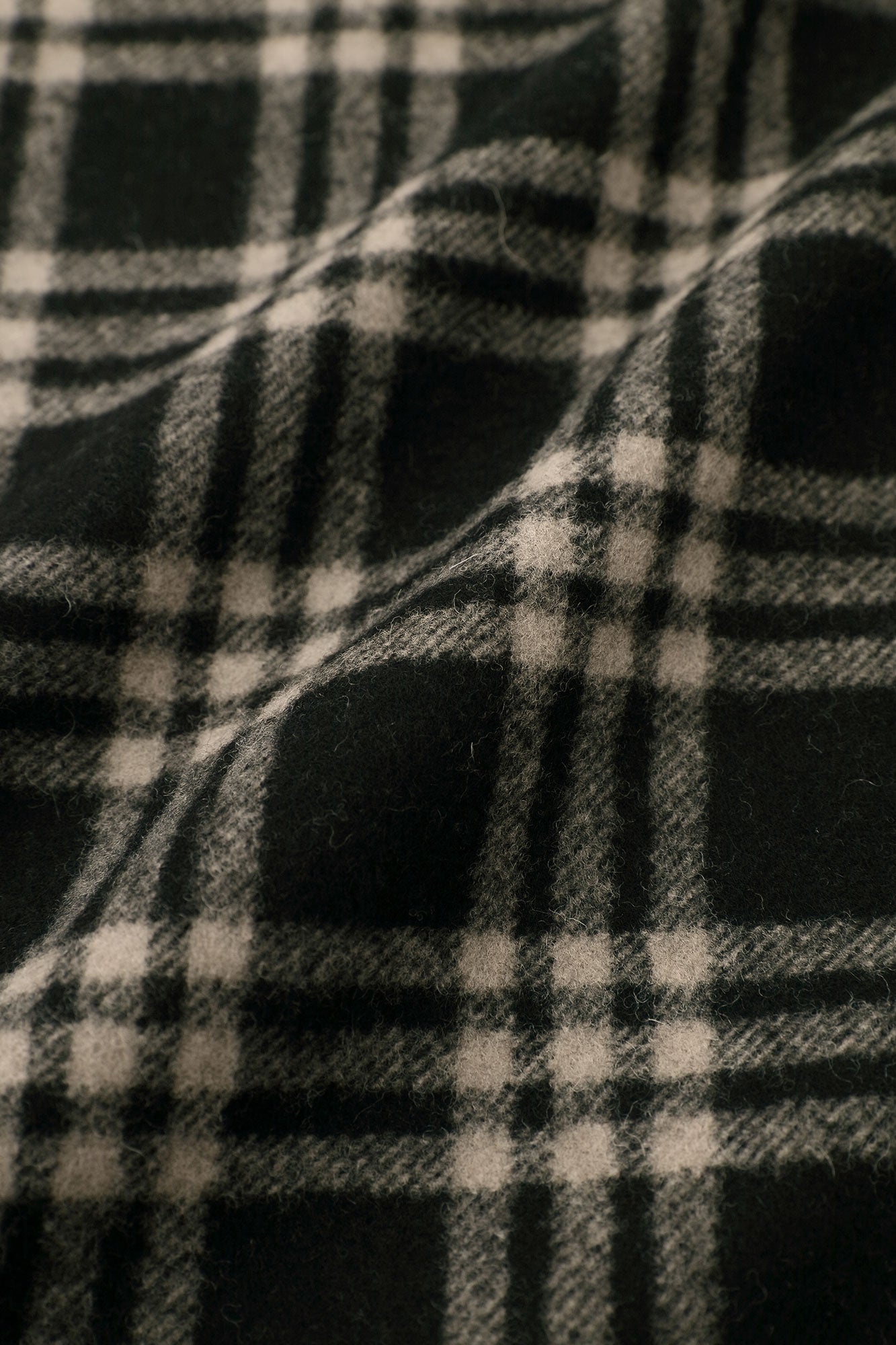 梳毛 格紋織 如月披風斗篷/黑色×榛果色