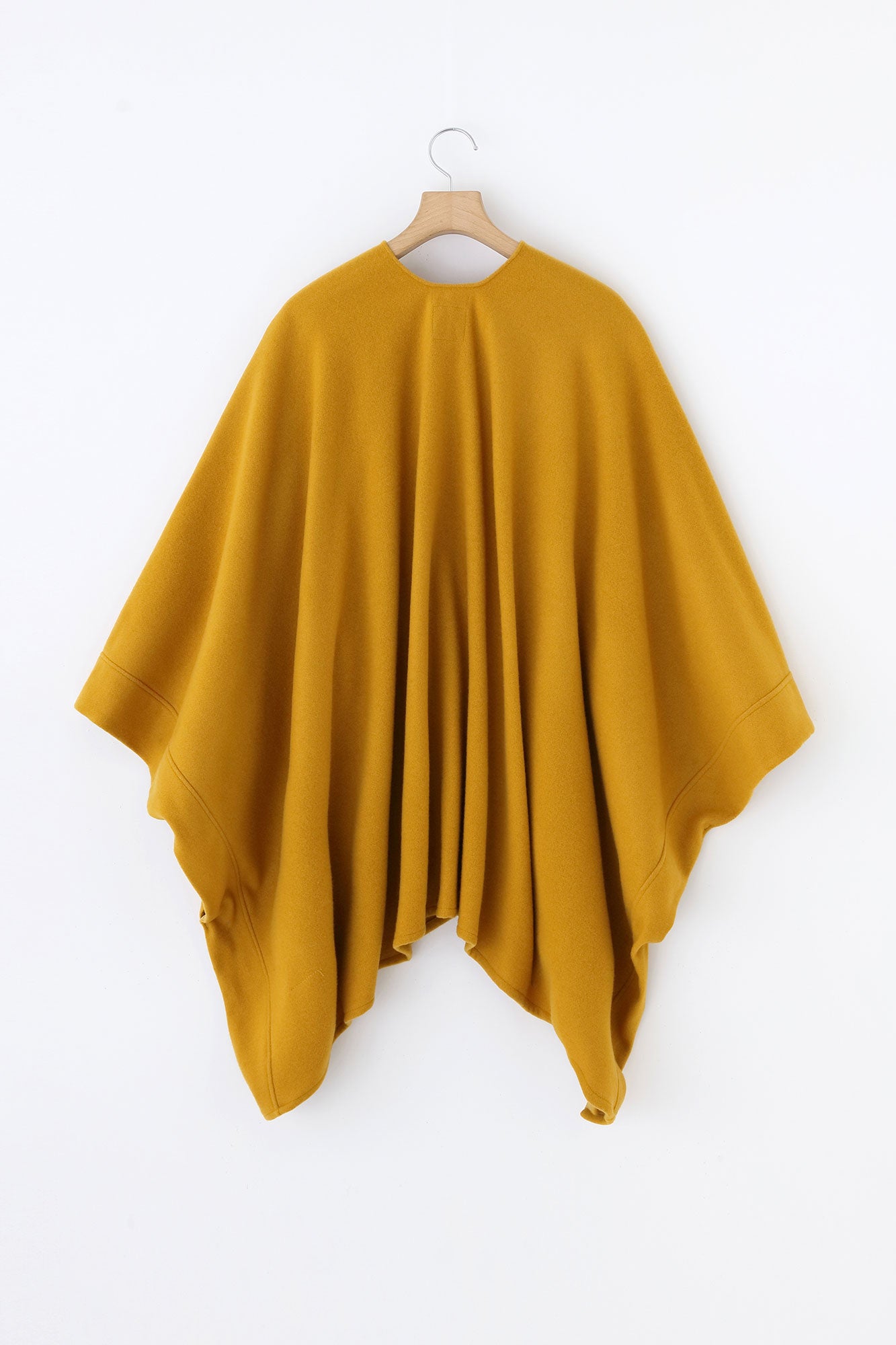 ウールメルトン きさらぎ/芥子色(からしいろ)