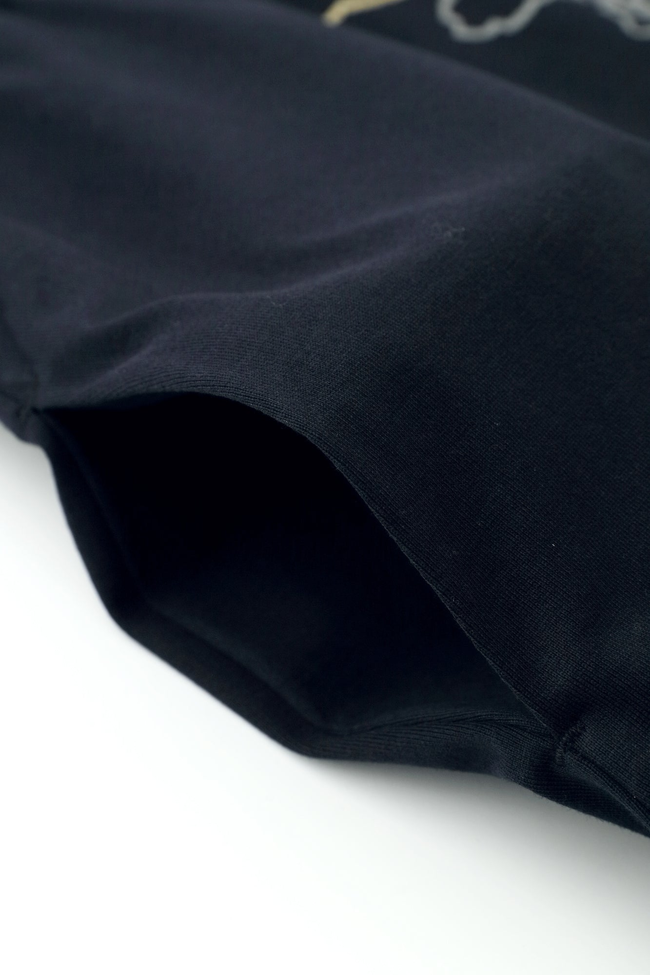 60雙平紋針織布 狭風靡 和服領長版洋裝/雲取菊與留白 藍黑色