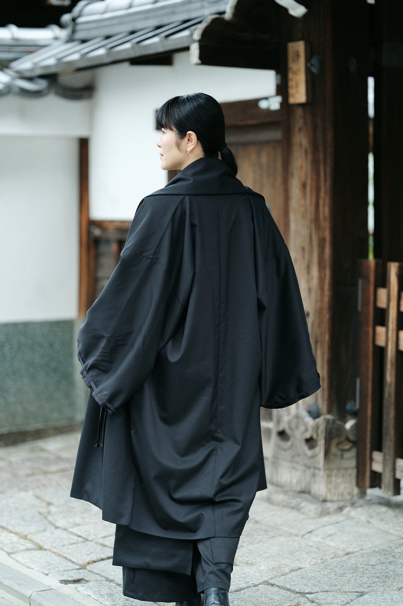 42雙線梳毛宮中袖外套單層/黑色