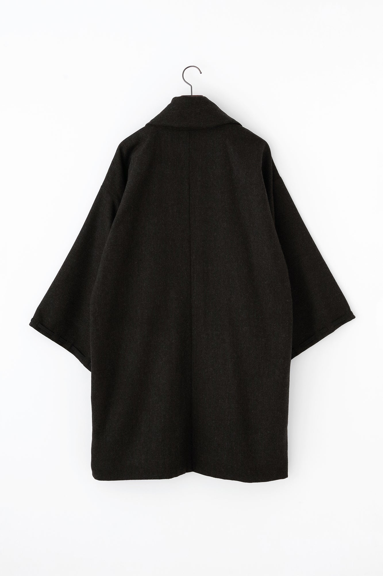 尾州杉綾織(びしゅうすぎあやおり) 宮中袖(きゅうちゅうそで) 間(けん) 袷(あわせ)/憲法色(けんぽういろ)