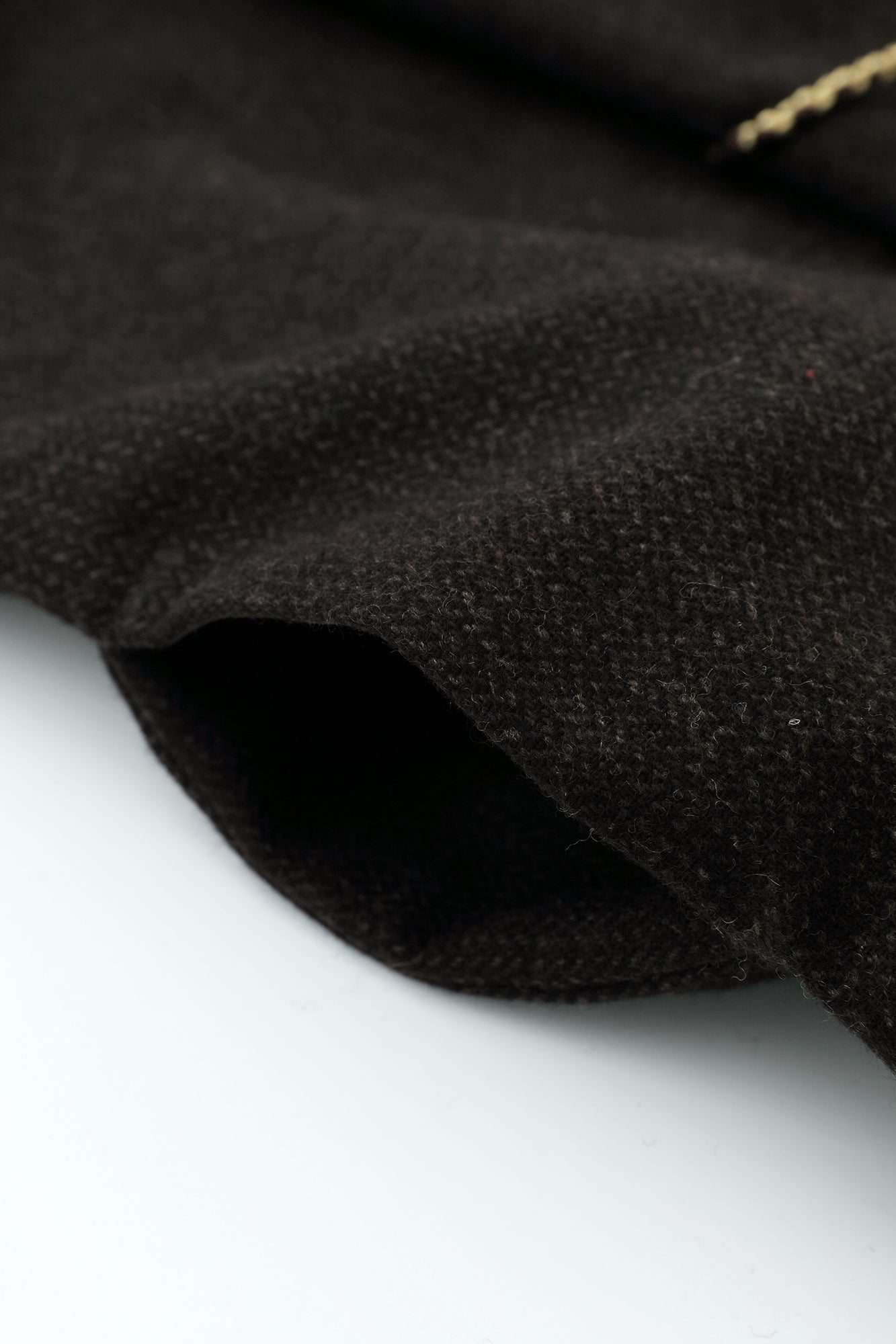 尾州杉綾織(びしゅうすぎあやおり) 宮中袖(きゅうちゅうそで) 間(けん) 袷(あわせ)/憲法色(けんぽういろ)