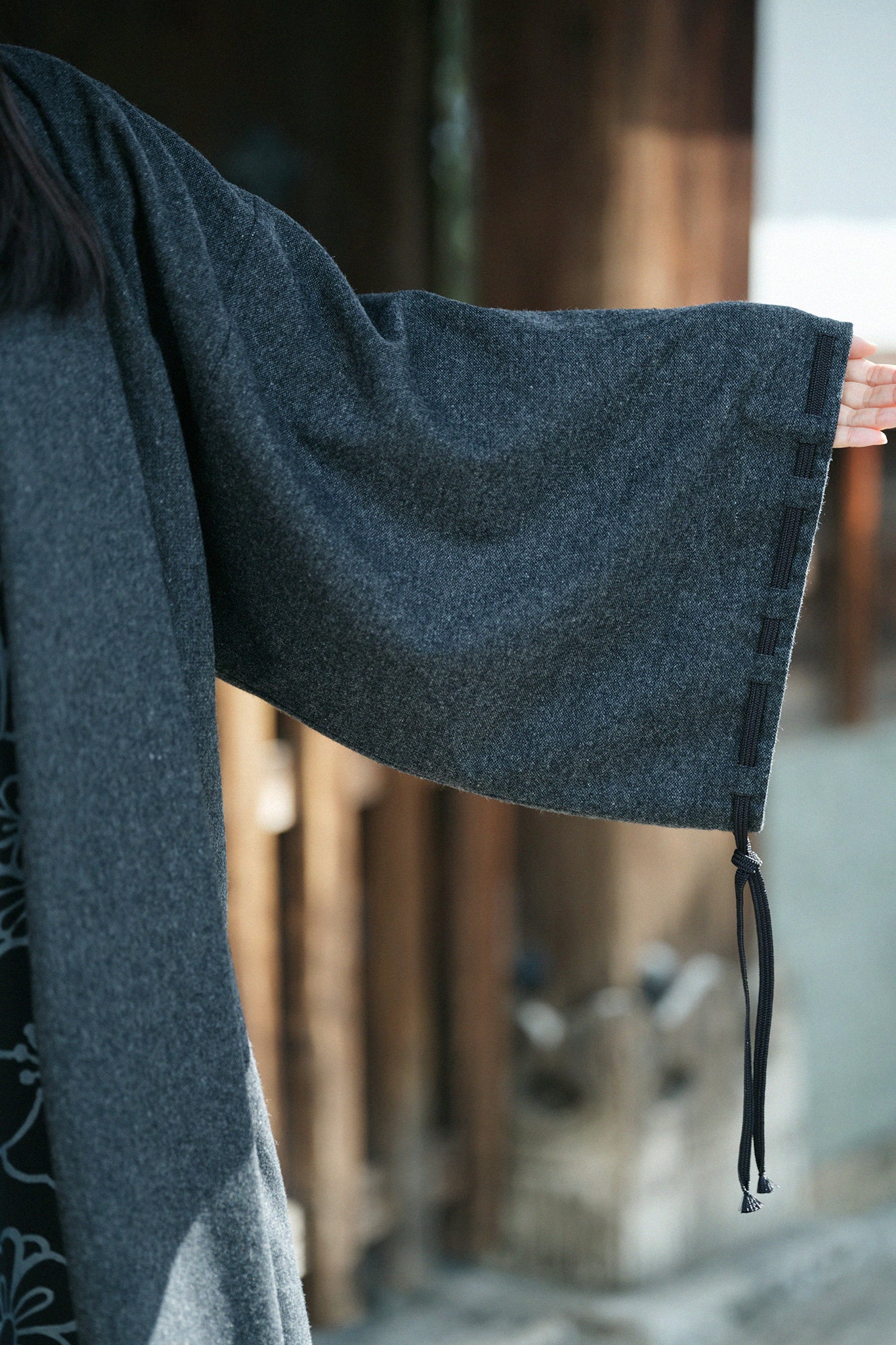 尾州粗花呢 宮中袖外套 中長 附裡襯/灰炭色