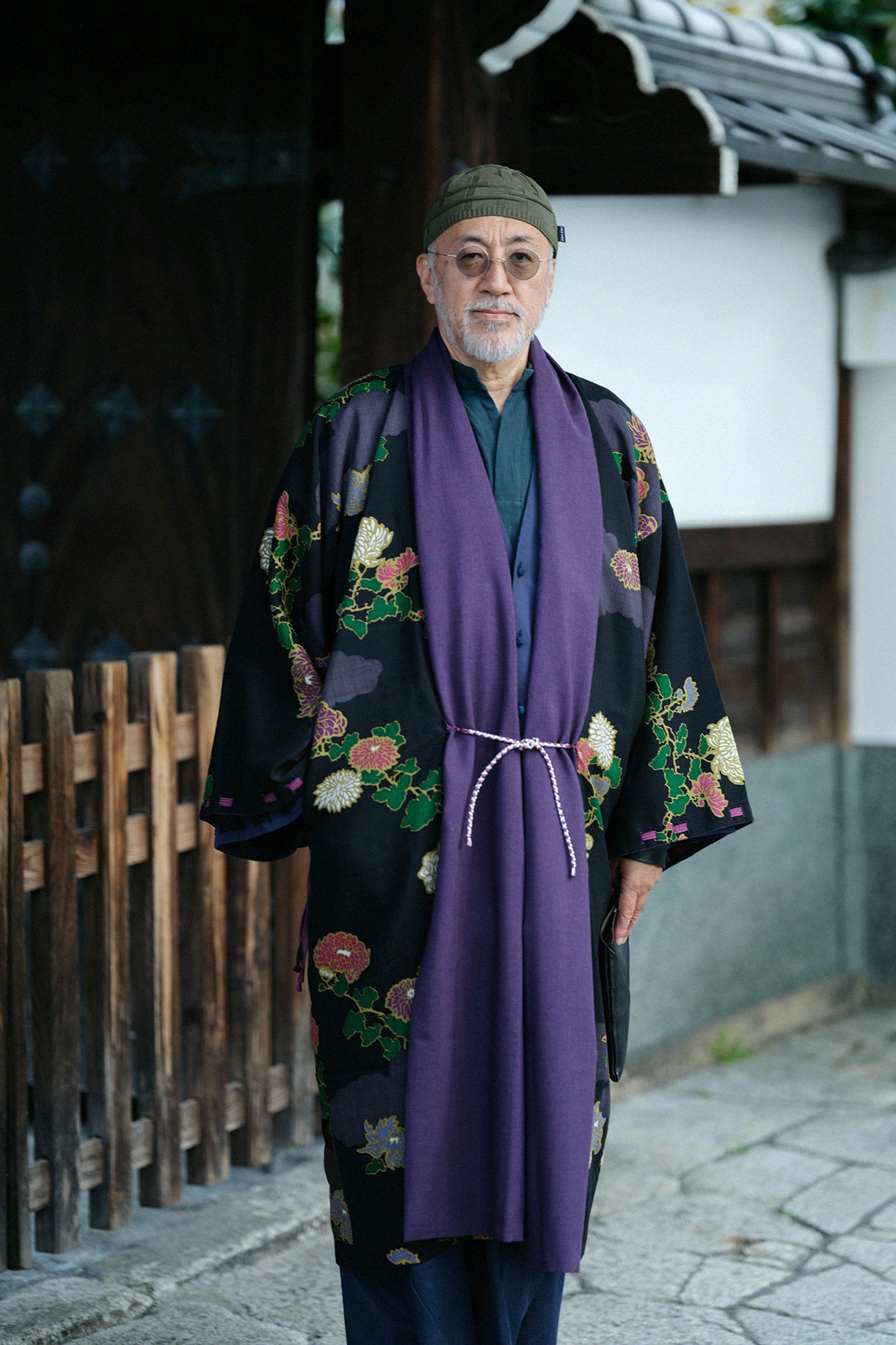 モスリン 宮中袖(きゅうちゅうそで) 可逆(かぎゃく)/濃紫(こきむらさき)×雲取り(くもどり)に菊(きく)