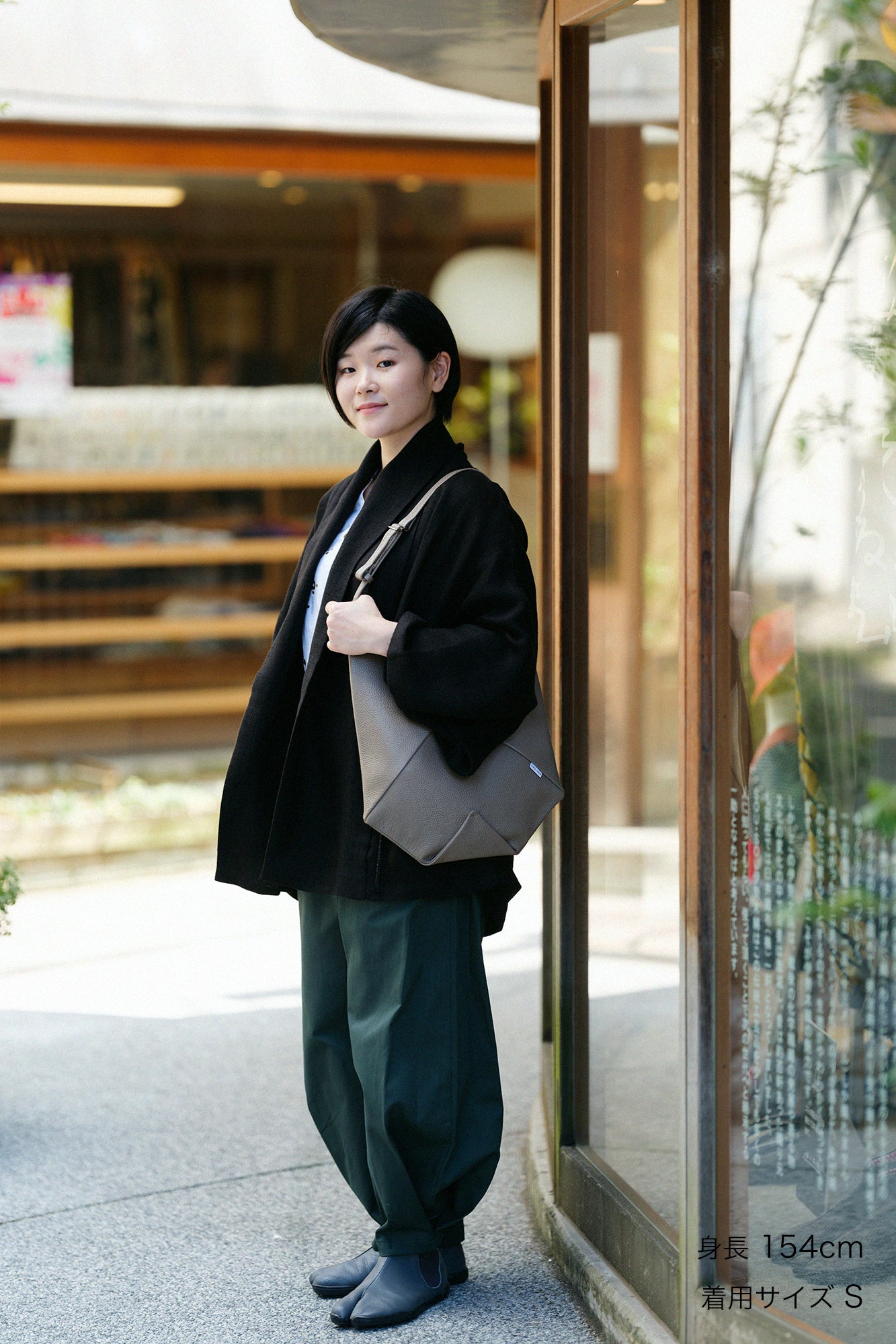 마 스트레치청 모지리소대 짧은길이 단일 (히토)/검은색