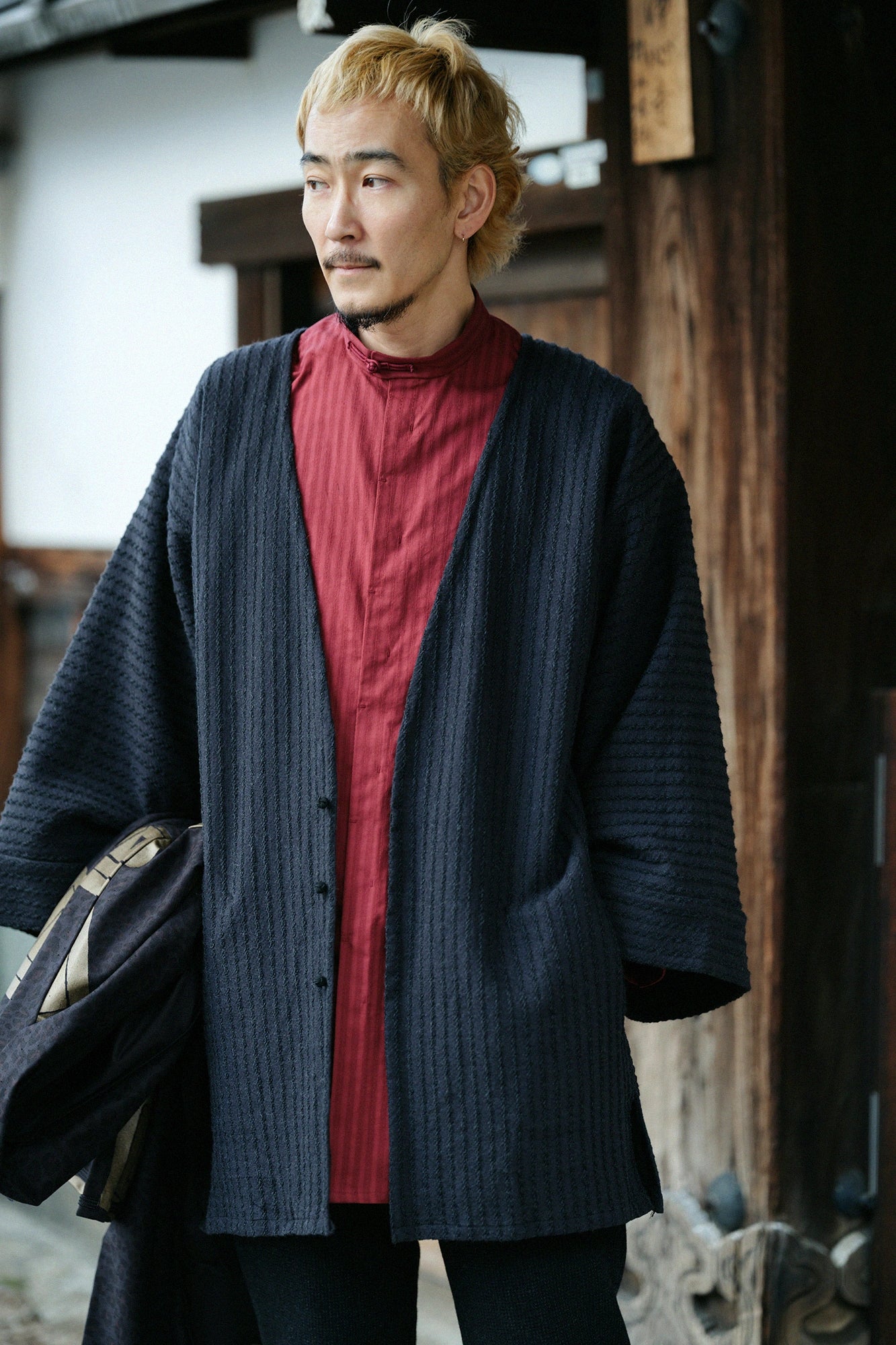 梳毛 多臂織 伯爵風靡 外披/黑色