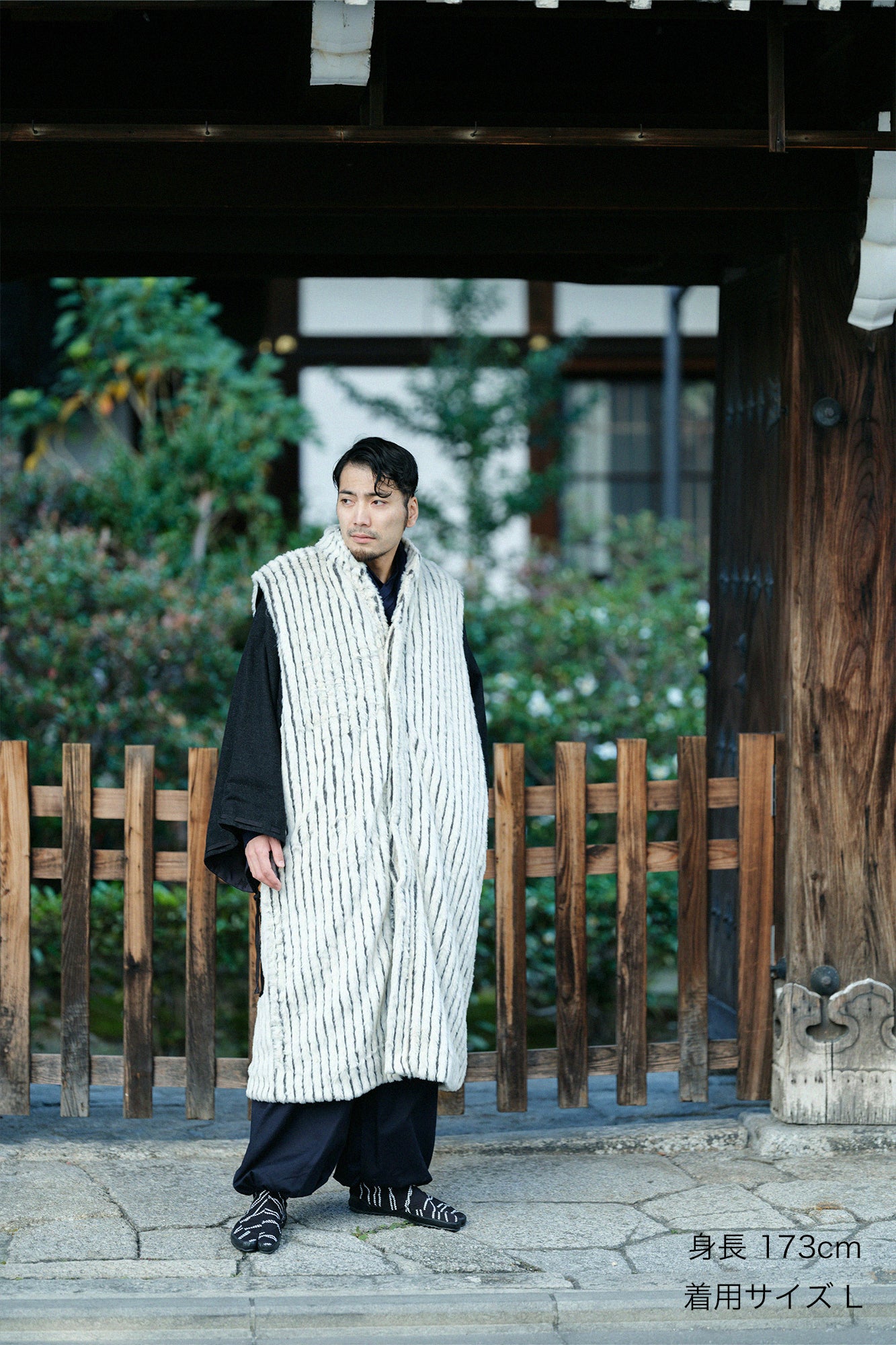 人造毛皮 畝 長陣羽織 附襯裡/鳥白色×黑色