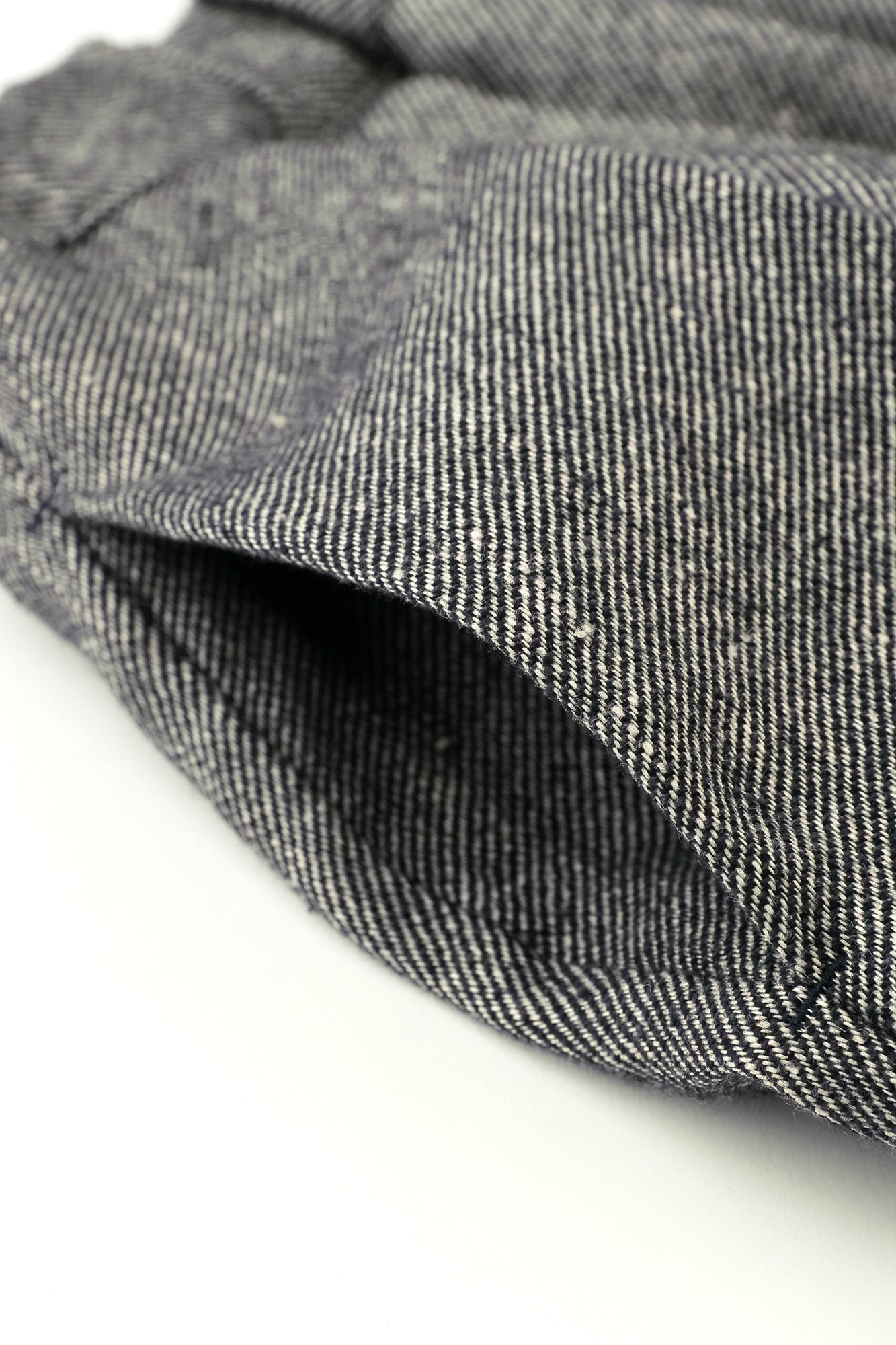 Linen, Silk and Wool Blend Nino Pleated Slim Monpe Pants / Dark Blue