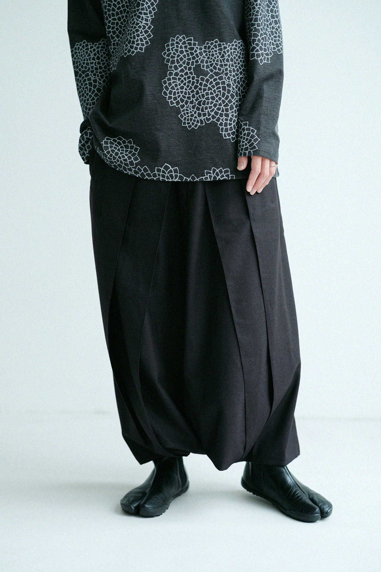 Super 100's Wool Hakama Fuji Pants / Black Oak Color