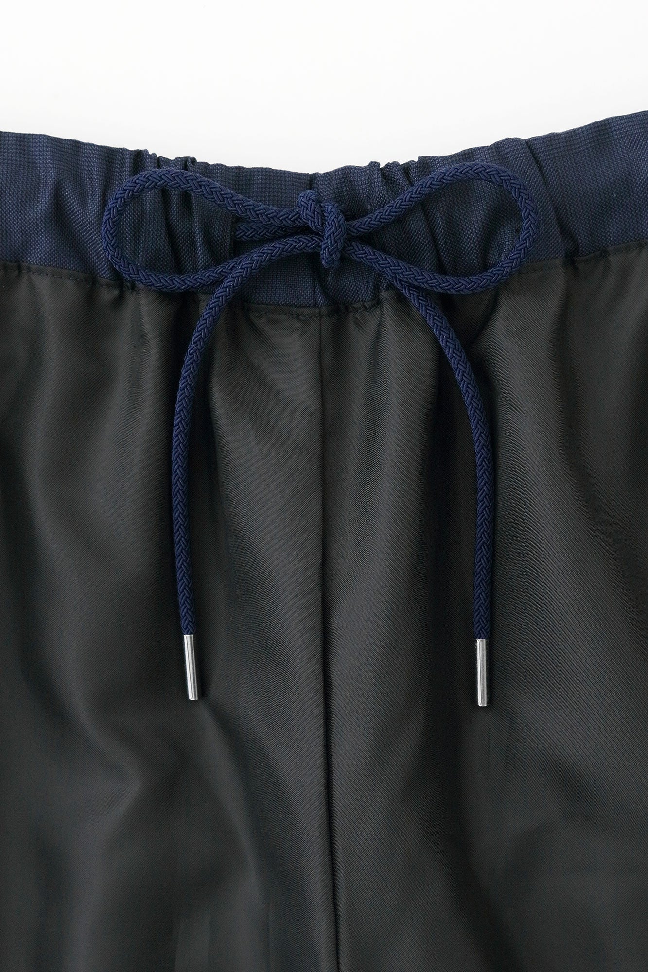 シルクウール 格子織(こうしおり) 一ノ襞(いちのひだ) 広形(ひろなり)もんぺ/濃紺(のうこん)