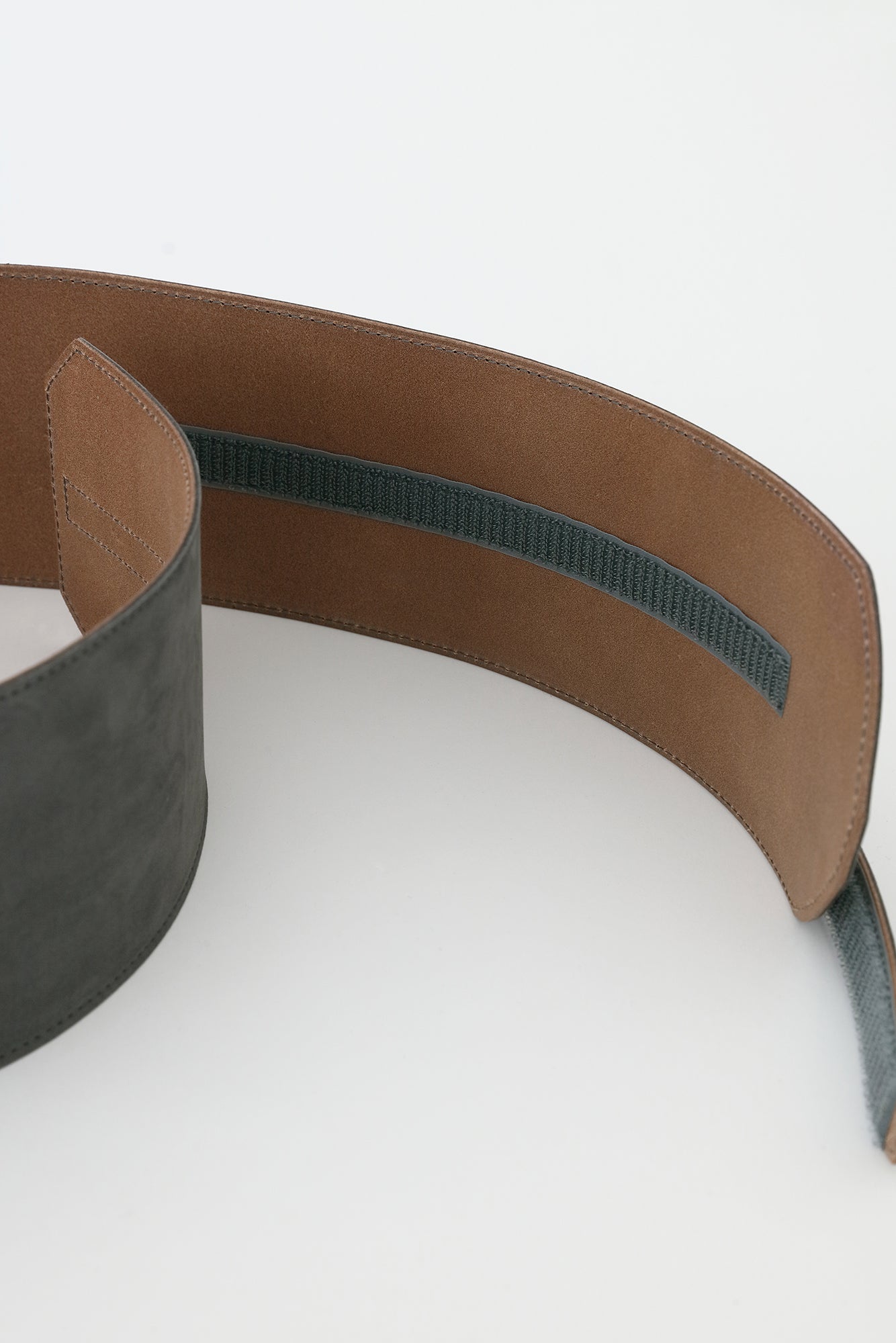 ヌバック 革帯 (かくたい)/鉛色(なまりいろ)