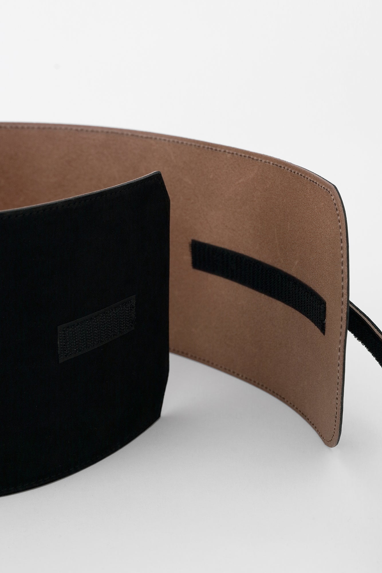 ヌバック 革帯(かくたい) おみな 長尺(ちょうじゃく)/濡羽色(ぬればいろ)