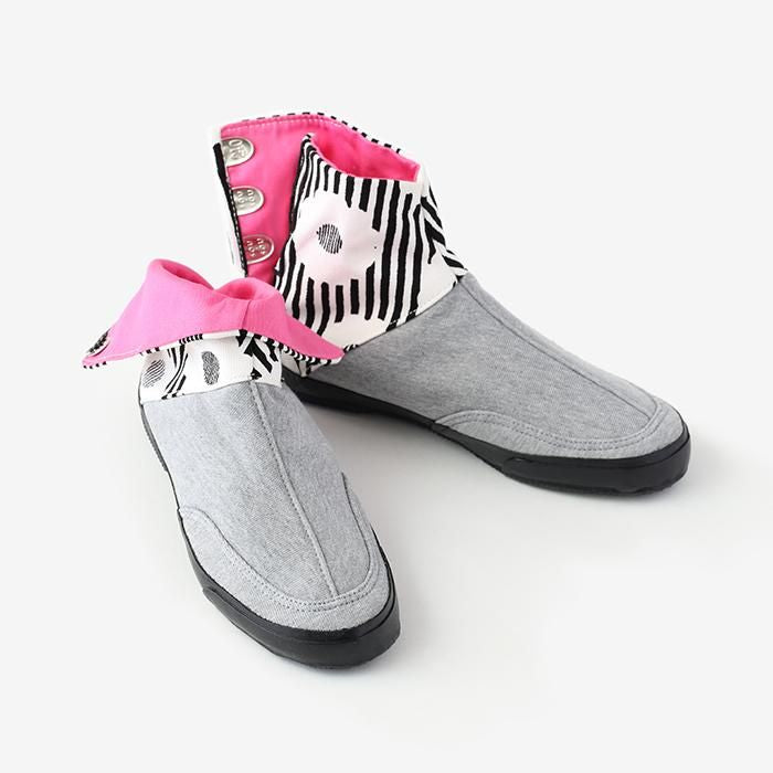 圆形大师木匠地下室塔比/白色chrysanthemum x羊毛鼠2