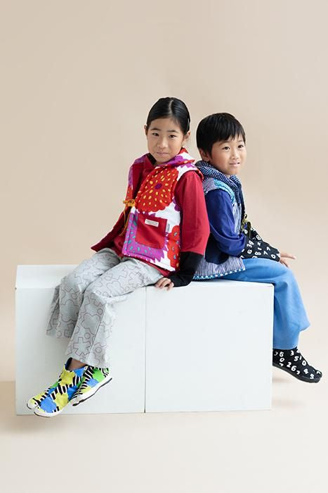 ● Split Toe Tabi Shoes for Kids / Woven Roses 2