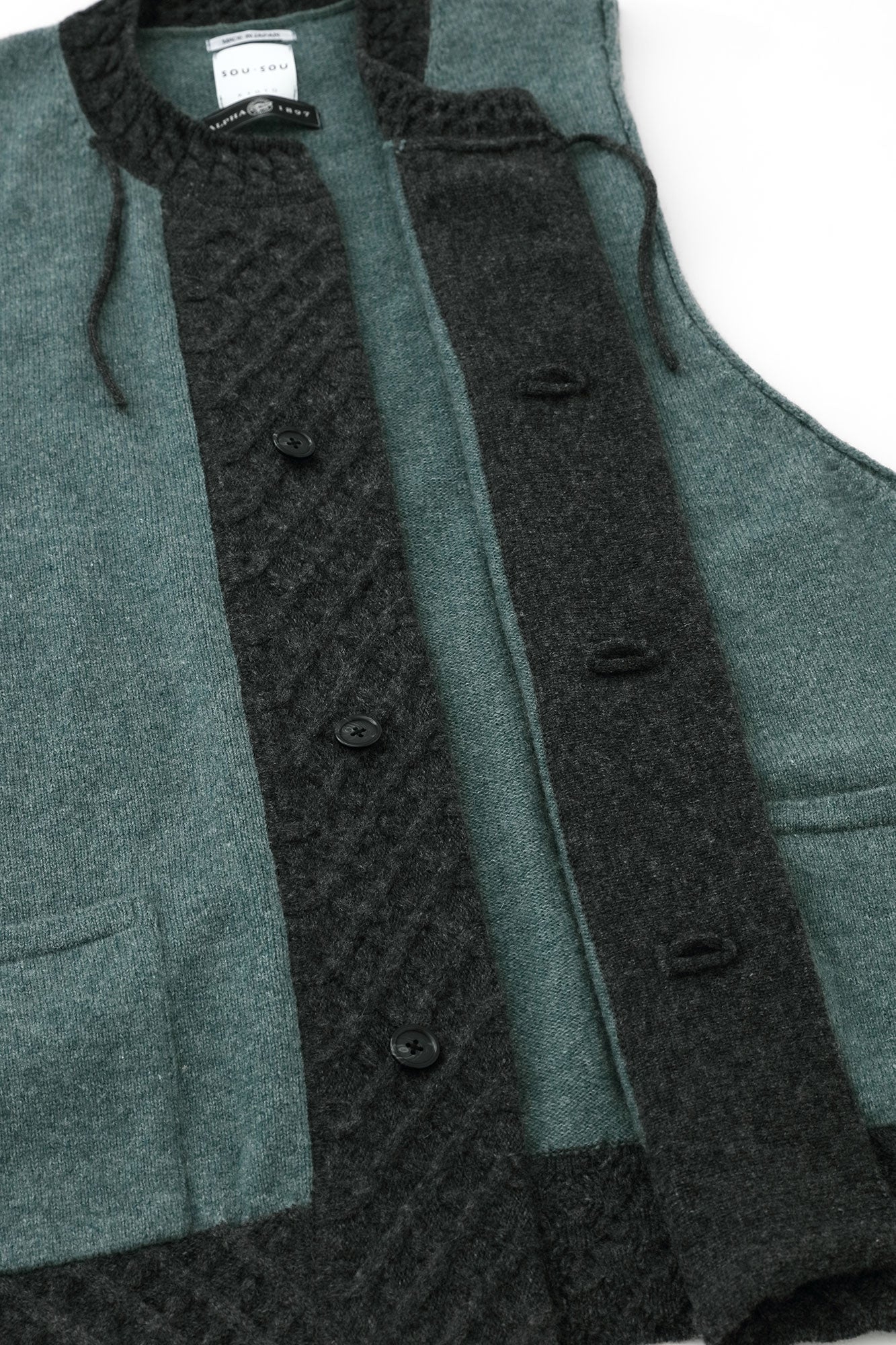 SOU・SOU×ALPHA Lamb Wool Chou-fuku Vest / Greyish Blue×Dark Grey