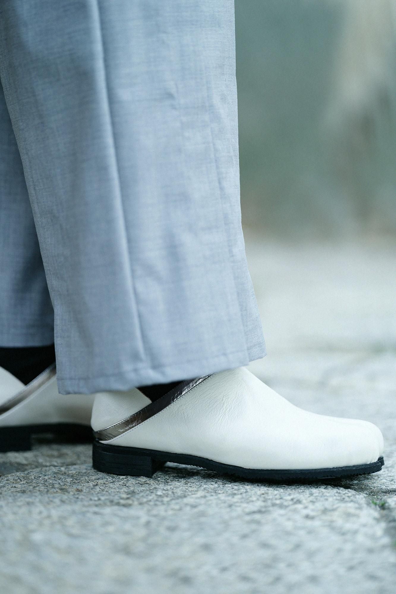 踵単皮(あくとたび) SOU・SOU傾衣×吉靴房 /胡粉色(ごふんいろ) 【※お届けに約8ヶ月】