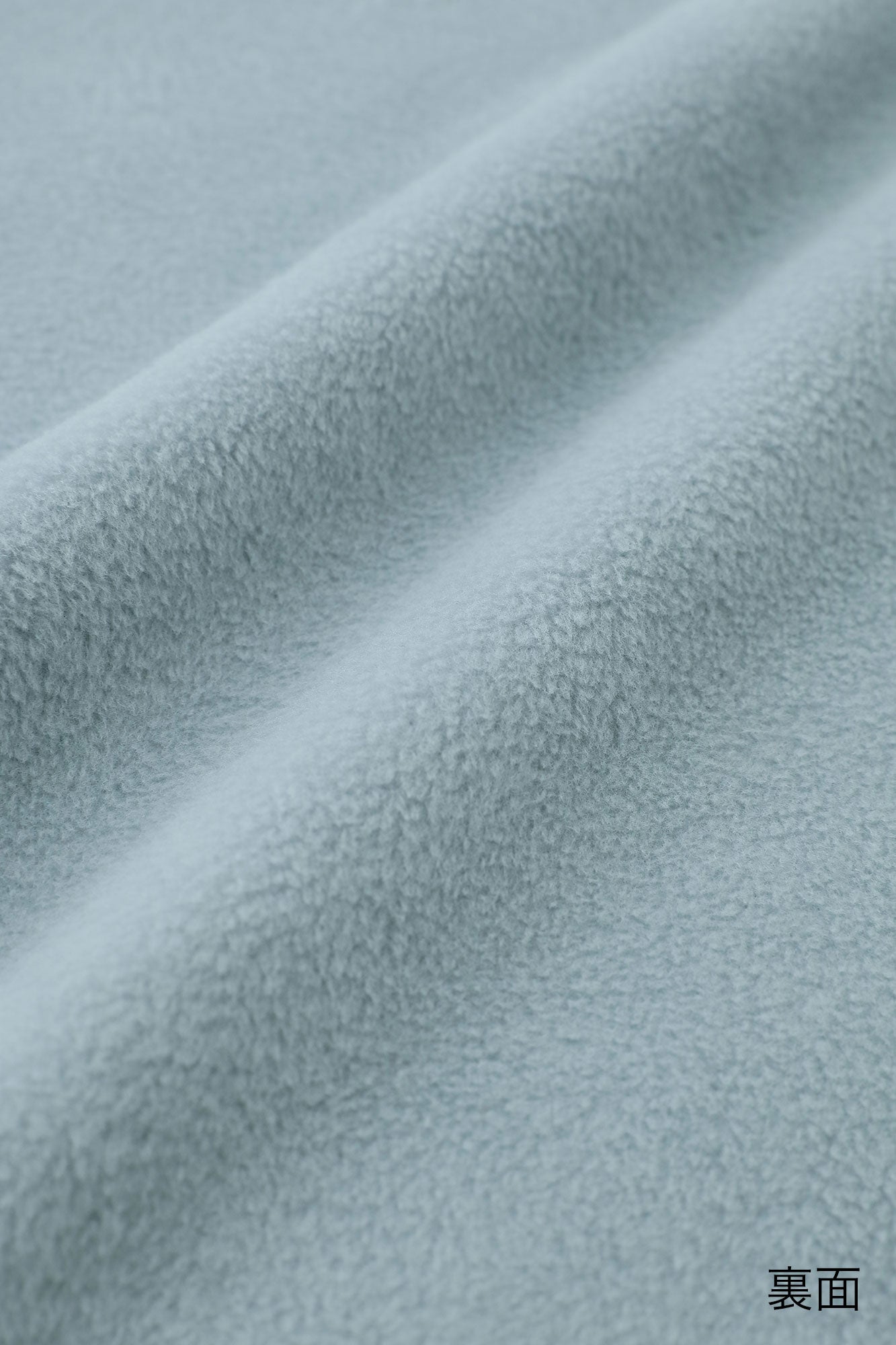 裏ボア 衿巻ジバン/雲間に菊(くもまにきく) 薄雲鼠(うすくもねず)