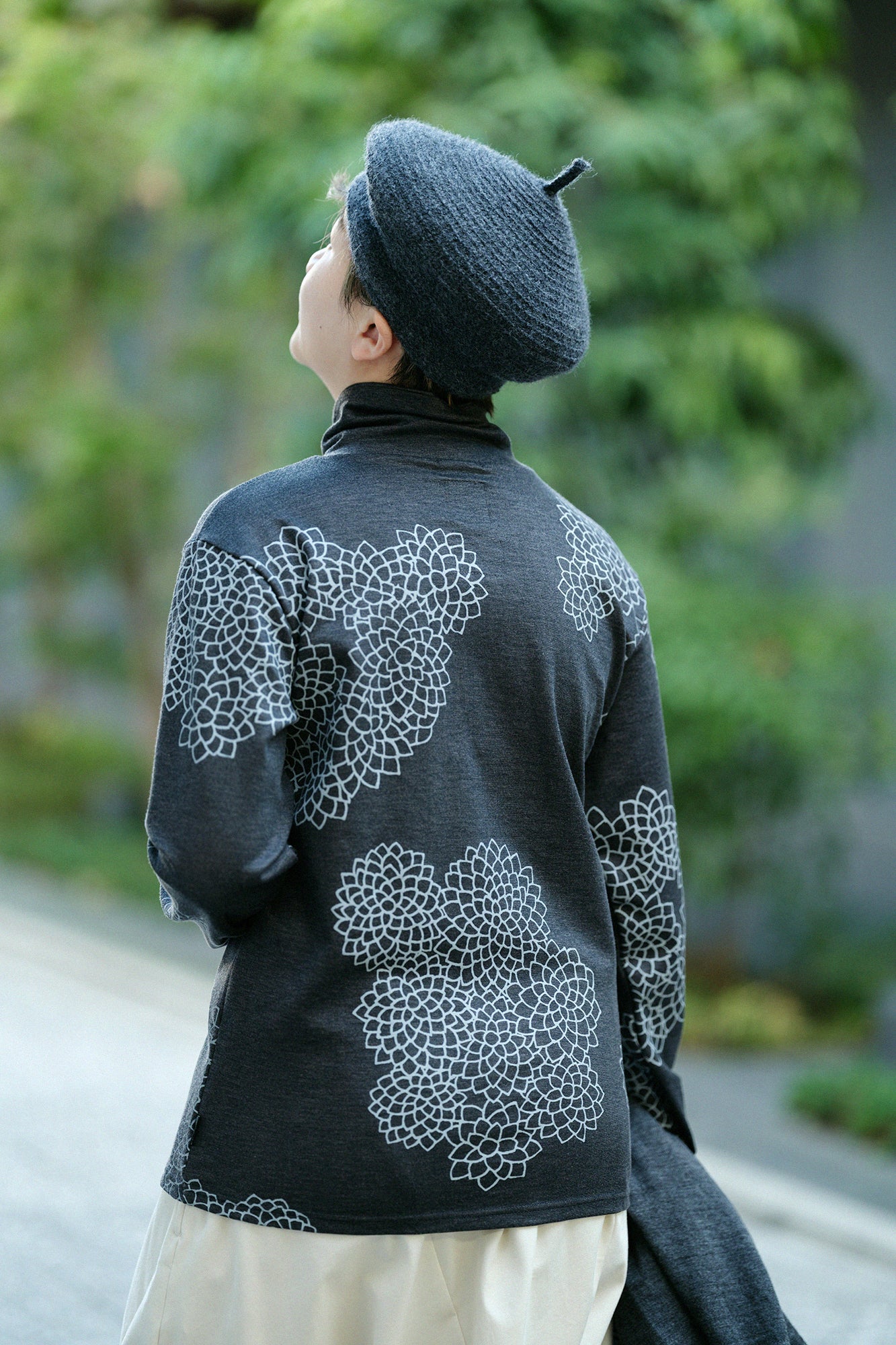 雙層 半衿秋聲 高領上衣/雲間菊 墨黒色