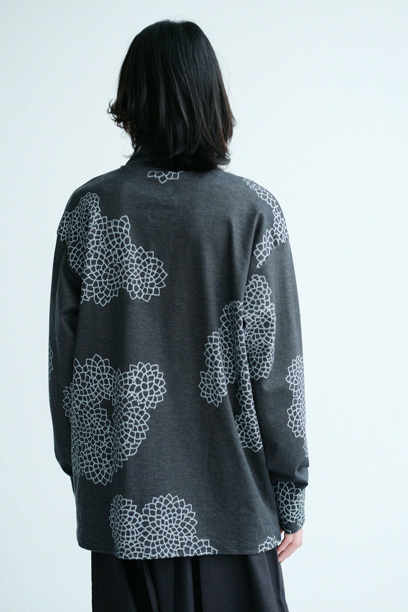 雙層 半衿秋聲 高領上衣/雲間菊 墨黒色