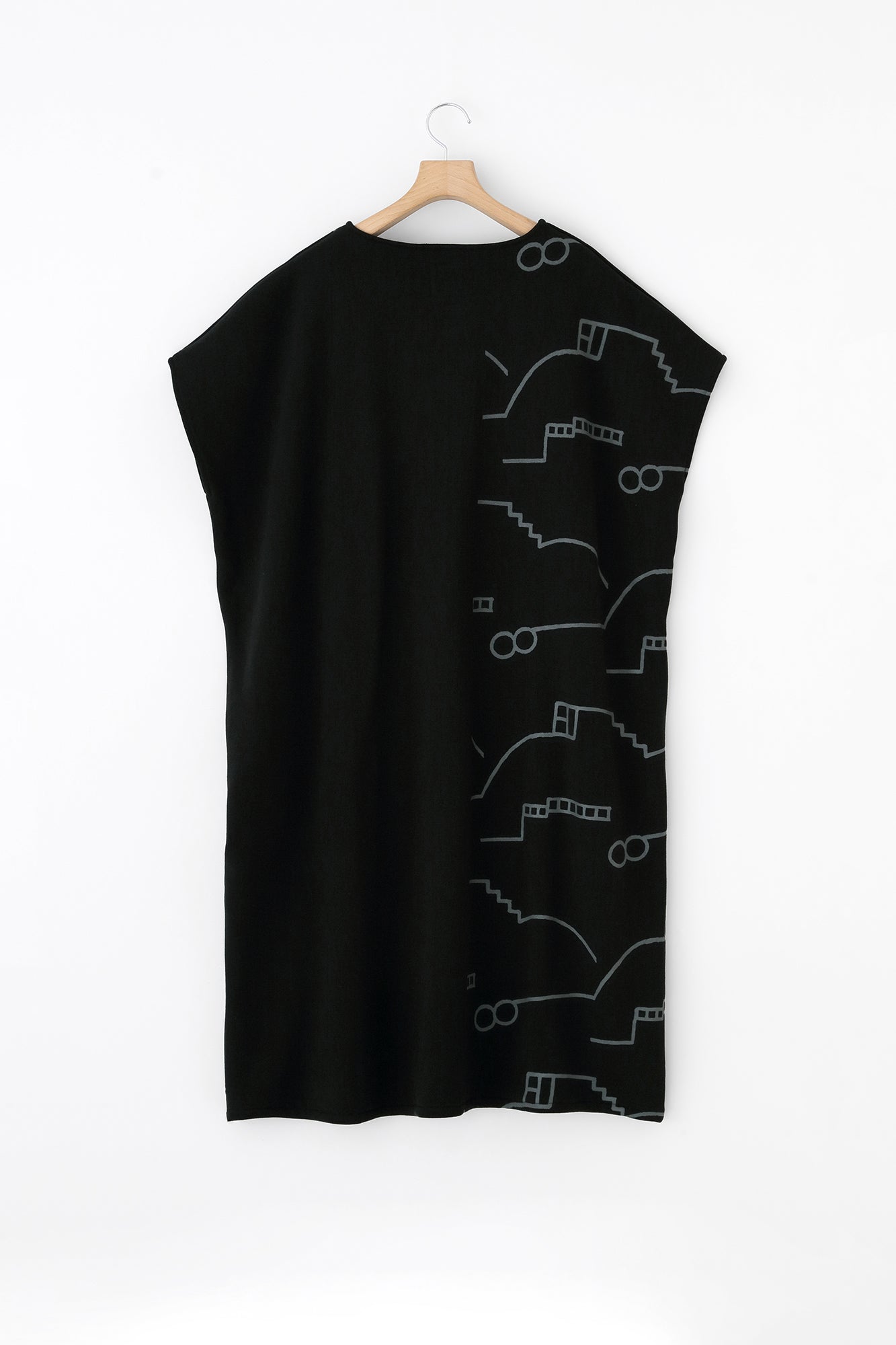 Fleece Lining Knit Rectangular Dress Shoulder Line / Chari and Blank Black