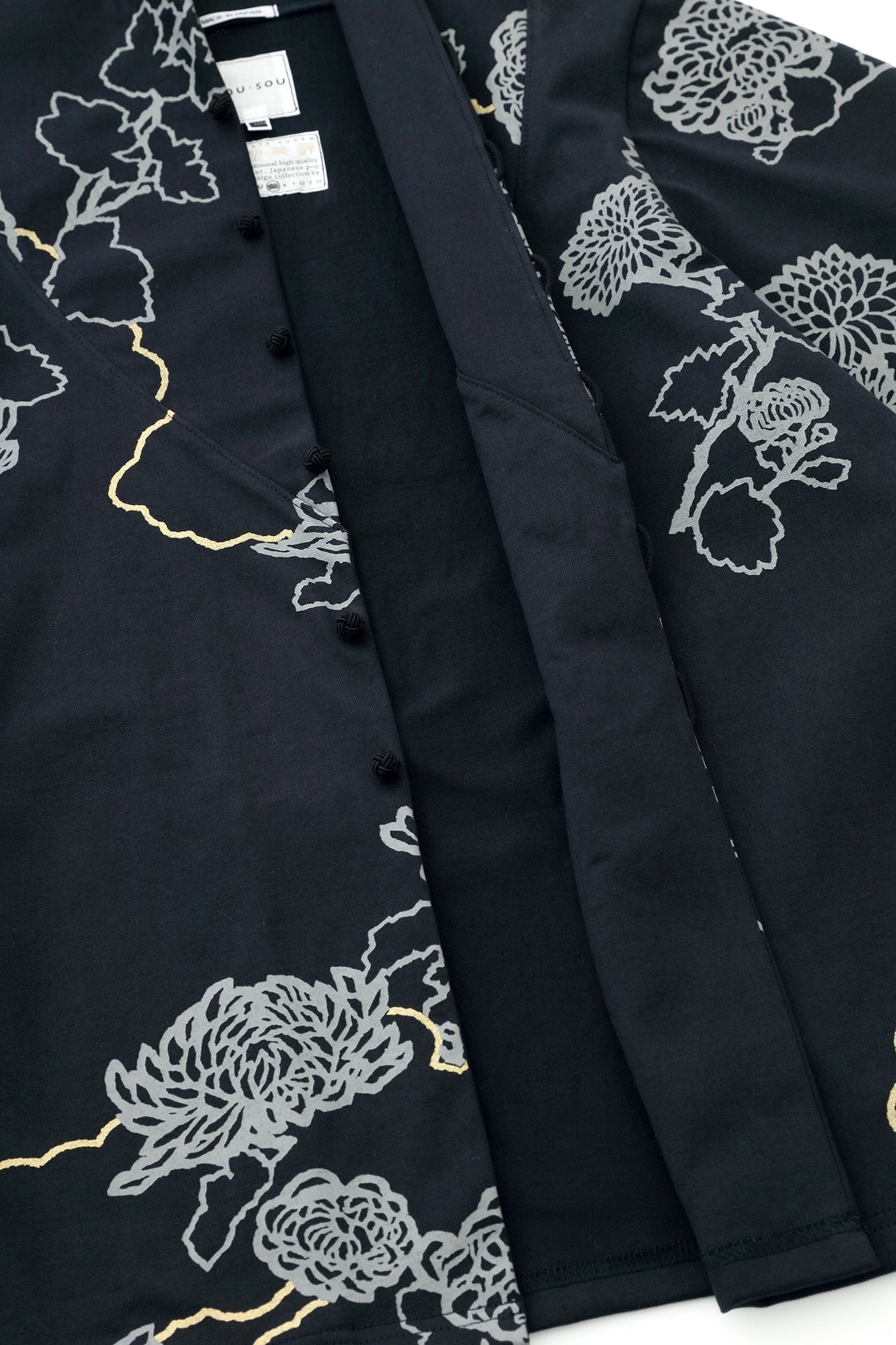 60-count Double Yarn Jersey Knit Earl Taifu Cardigan / Kumodori with Chrysanthemum and Blank Dark Blue