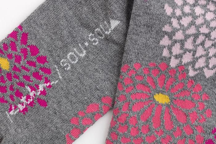 在Tabi下(膝盖下方) /菊花色的鼠标颜色(女性)