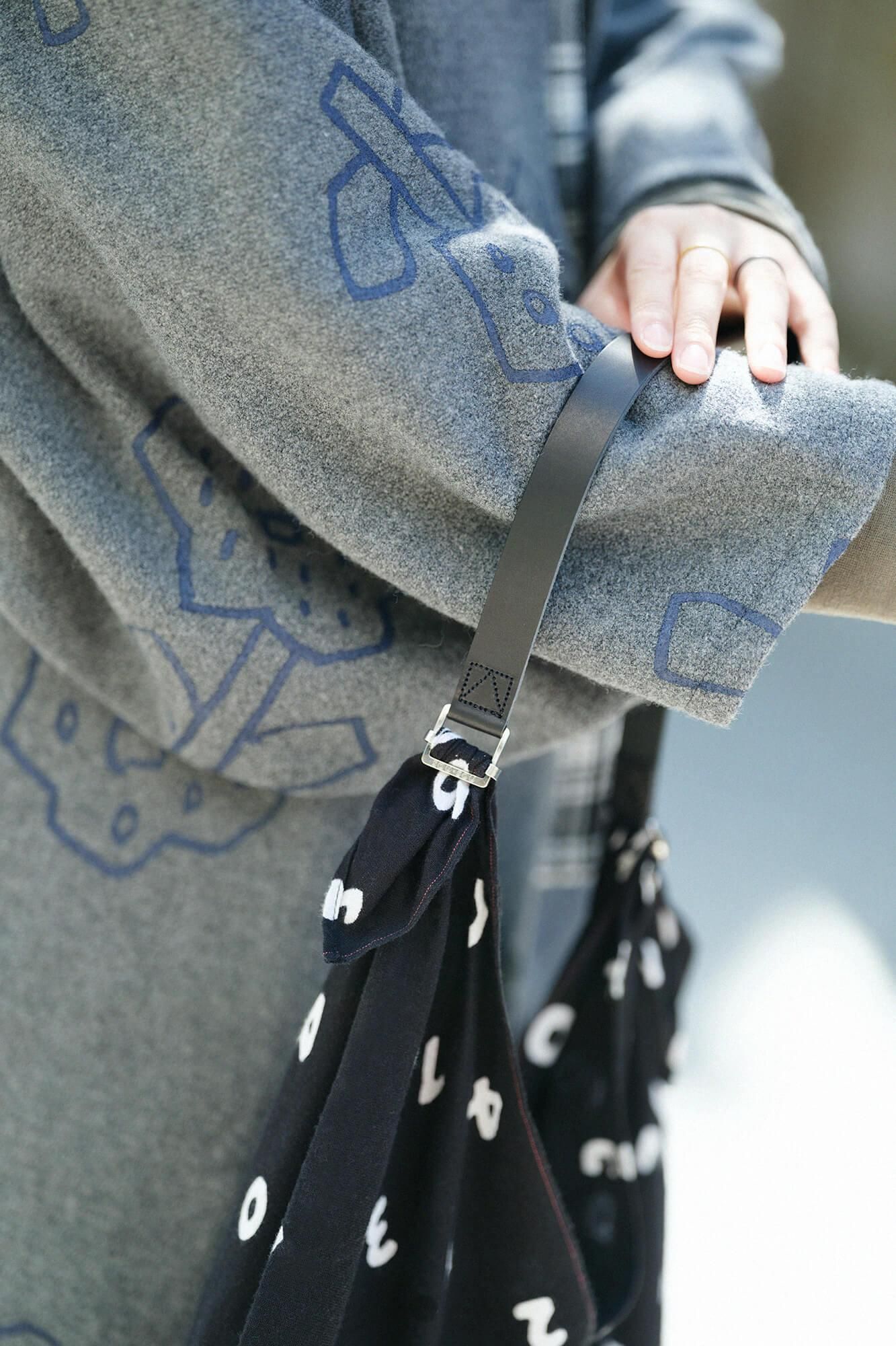 伊勢木綿 小巾折/SO-SU-U 濡羽色(ぬればいろ)