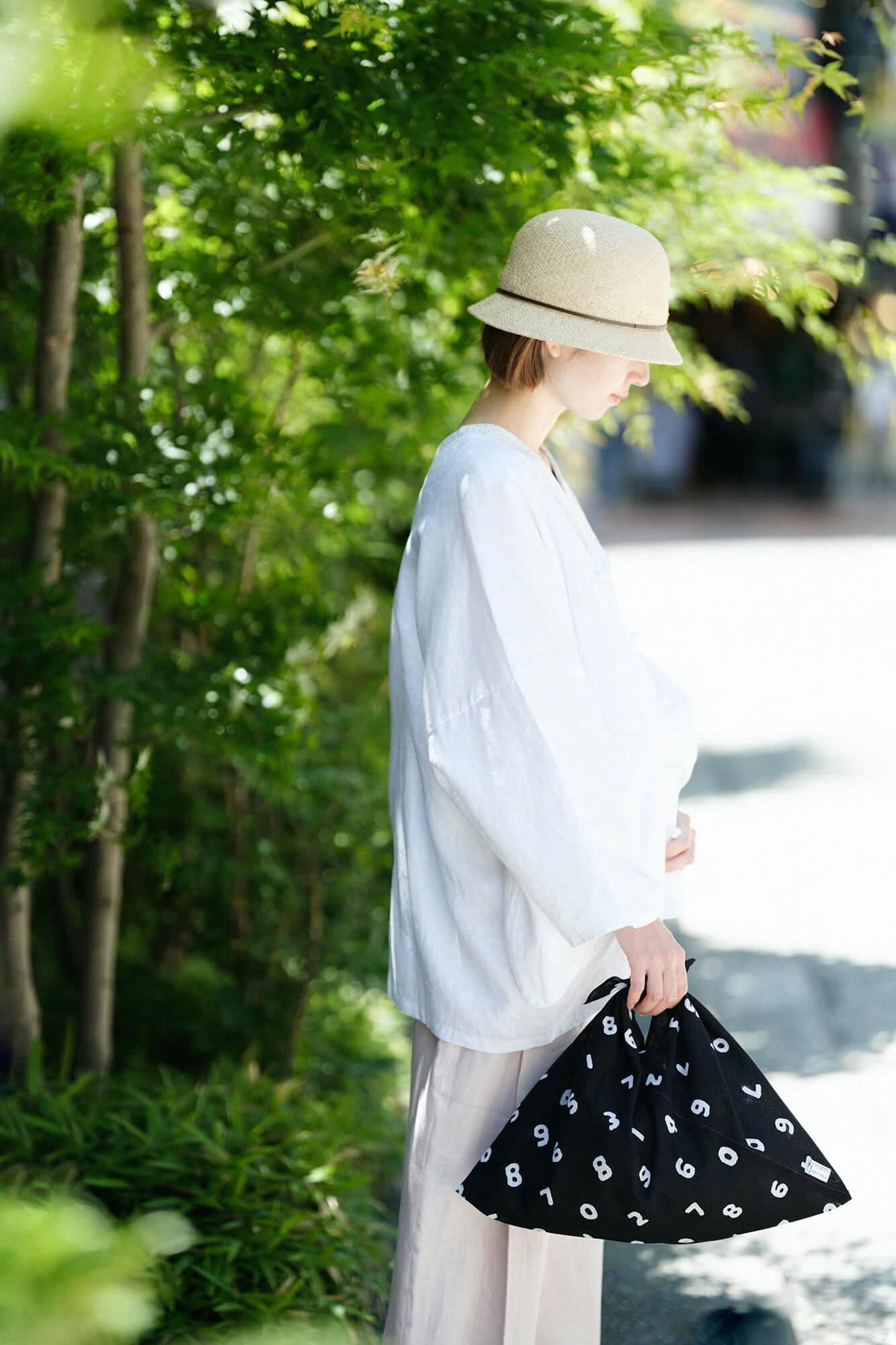 伊勢木綿 小巾折/SO-SU-U 濡羽色(ぬればいろ)