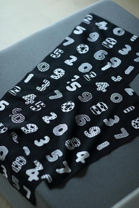 Isemomen Cotton Textile Handkerchief / Playing with Numbers