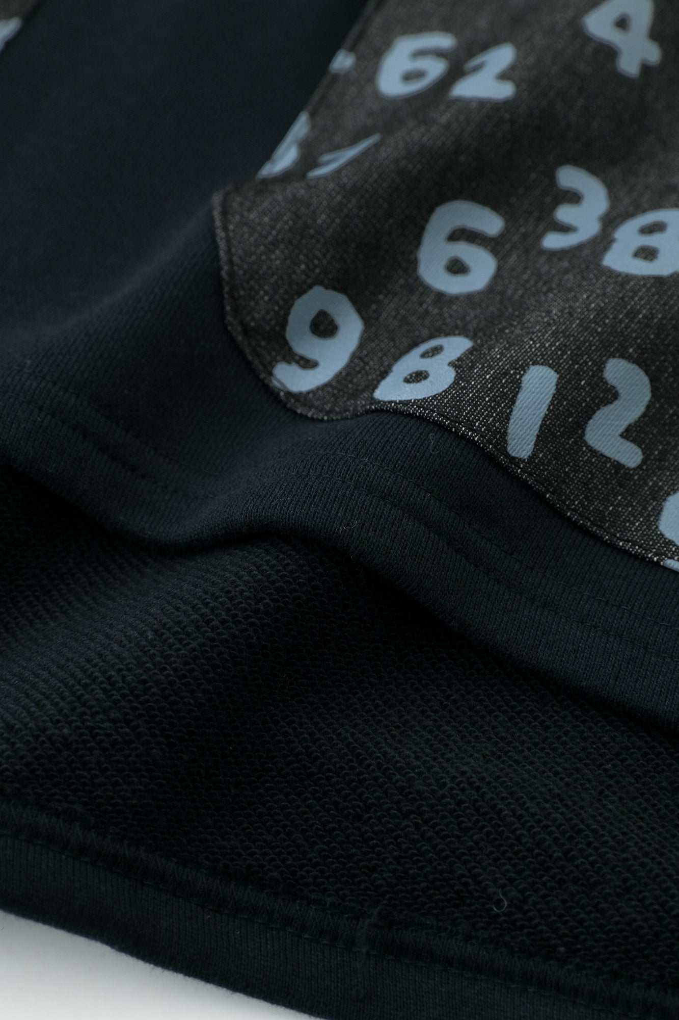 內抓毛 船領運動衫/深藍色×SO-SU-U十數 昆