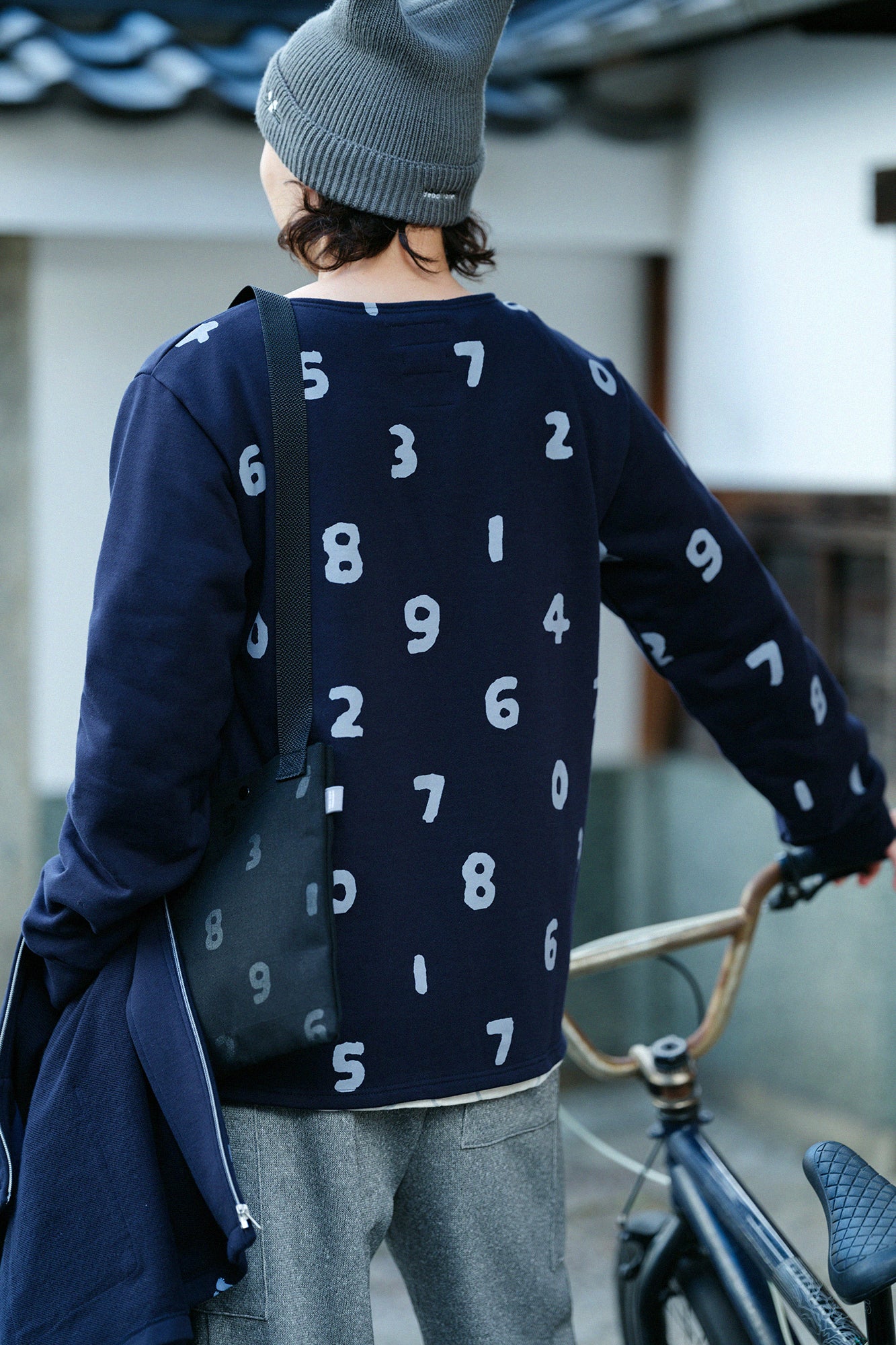 內抓毛 船領運動衫/深藍色×SO-SU-U十數