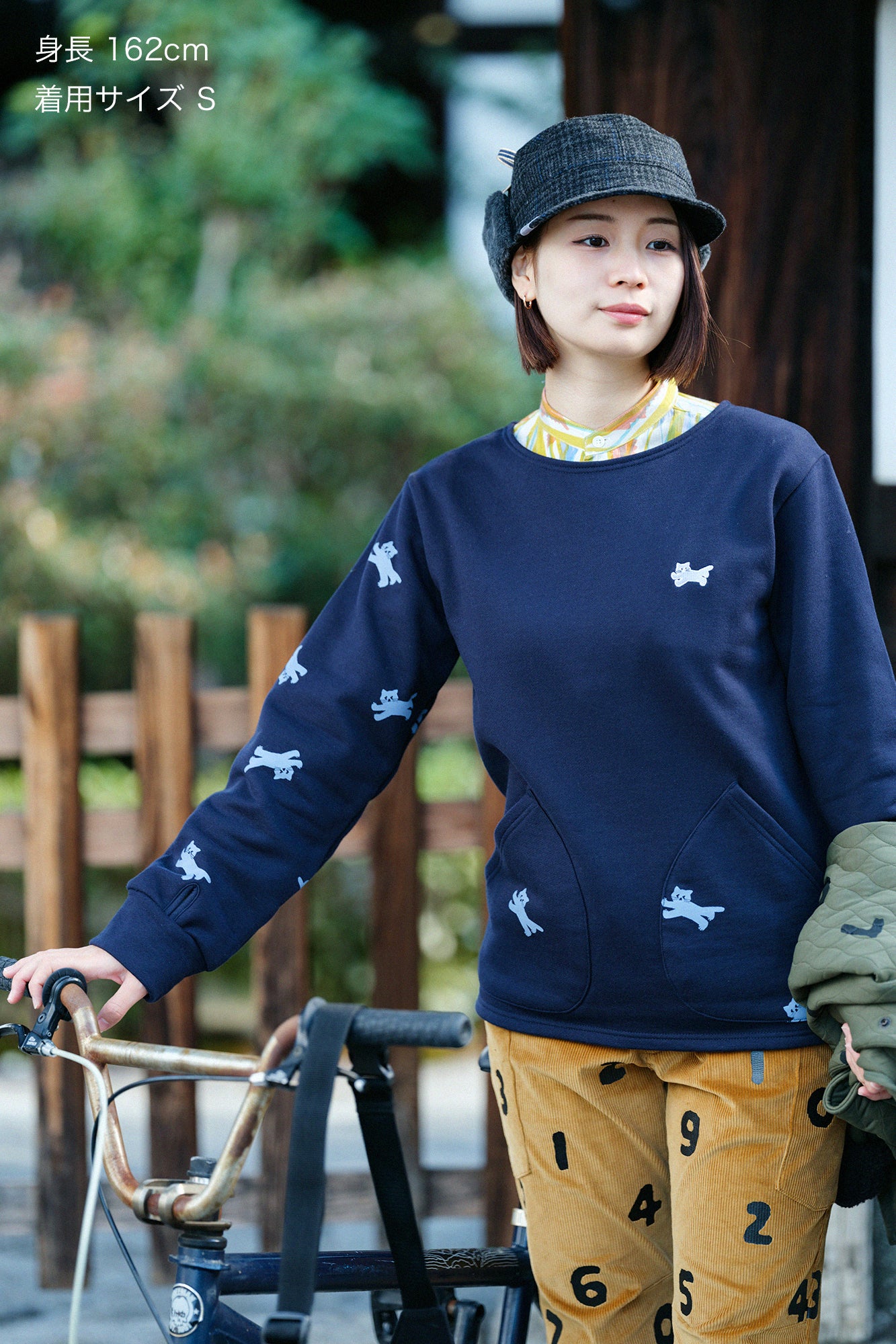 內抓毛 船領運動衫/深藍色×貓賽跑