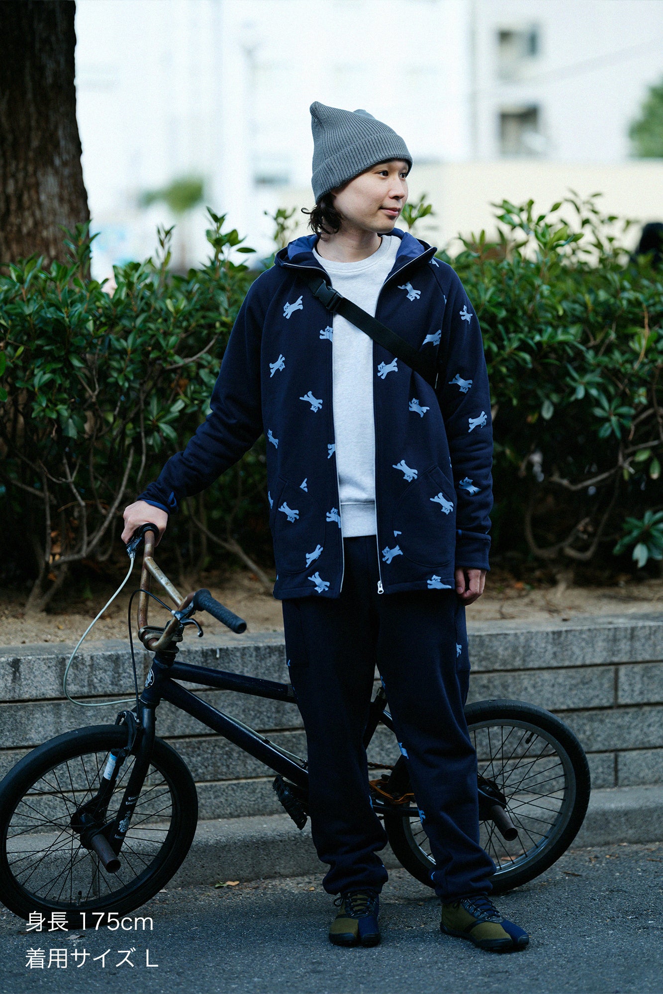 內抓毛BIKE 連帽外套/貓賽跑 深藍色