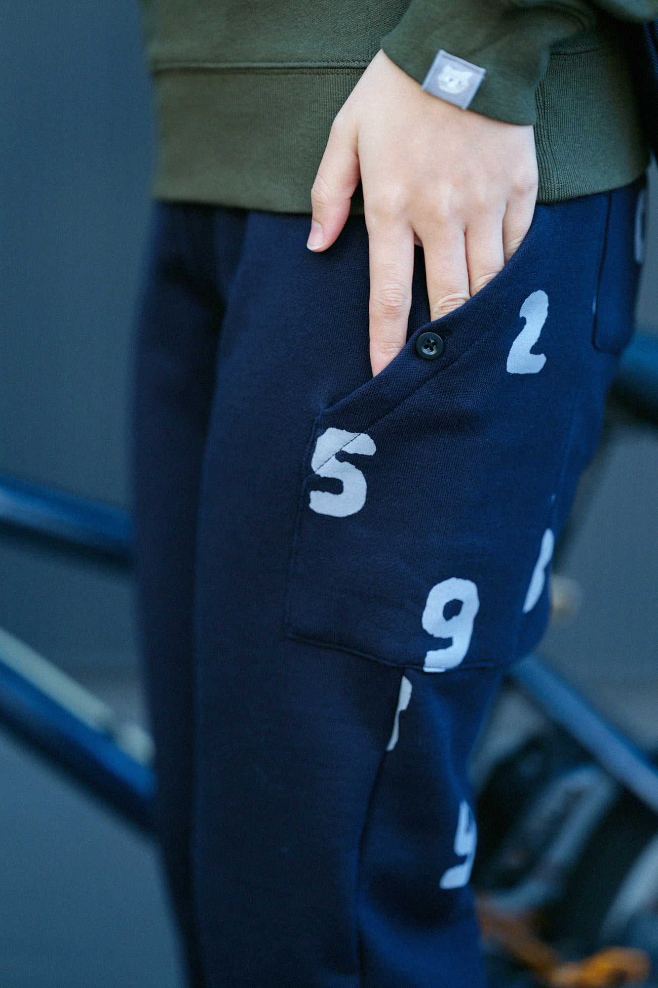 內抓毛BIKE長褲/深藍色×SO-SU-U十數