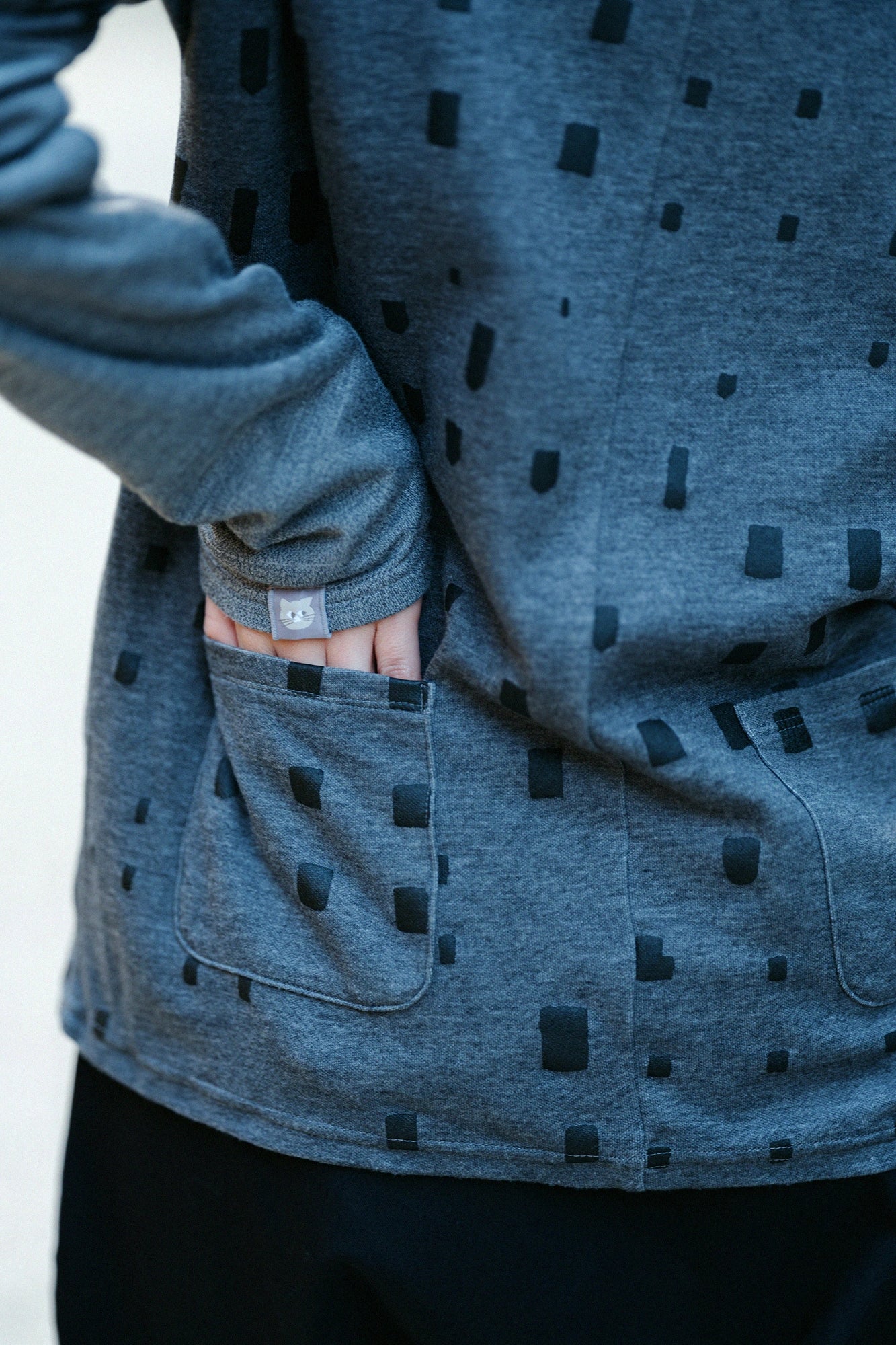 純棉雙面針織 模切長袖T-shirt/窗 灰色