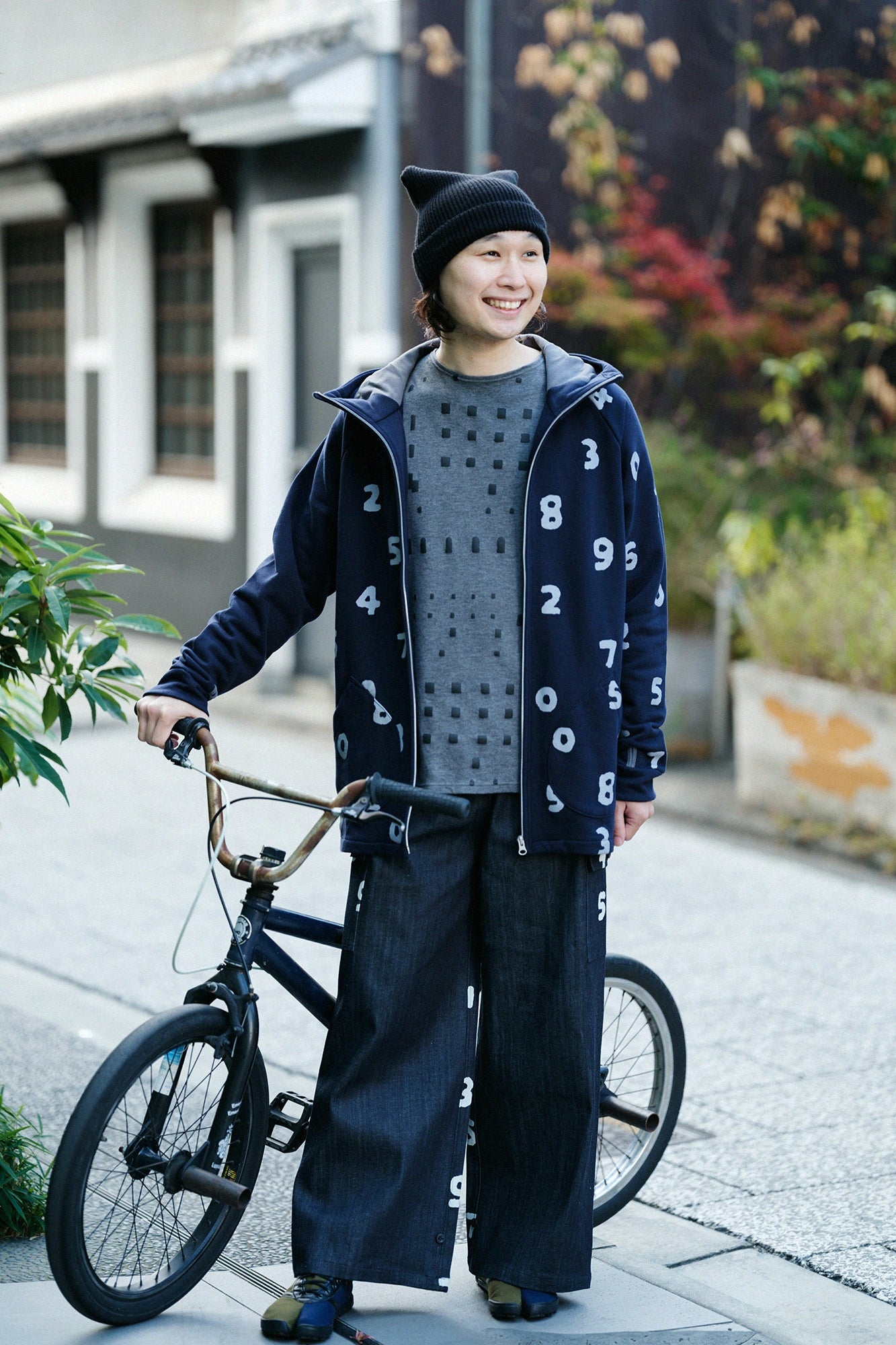 純棉雙面針織 模切長袖T-shirt/窗 灰色